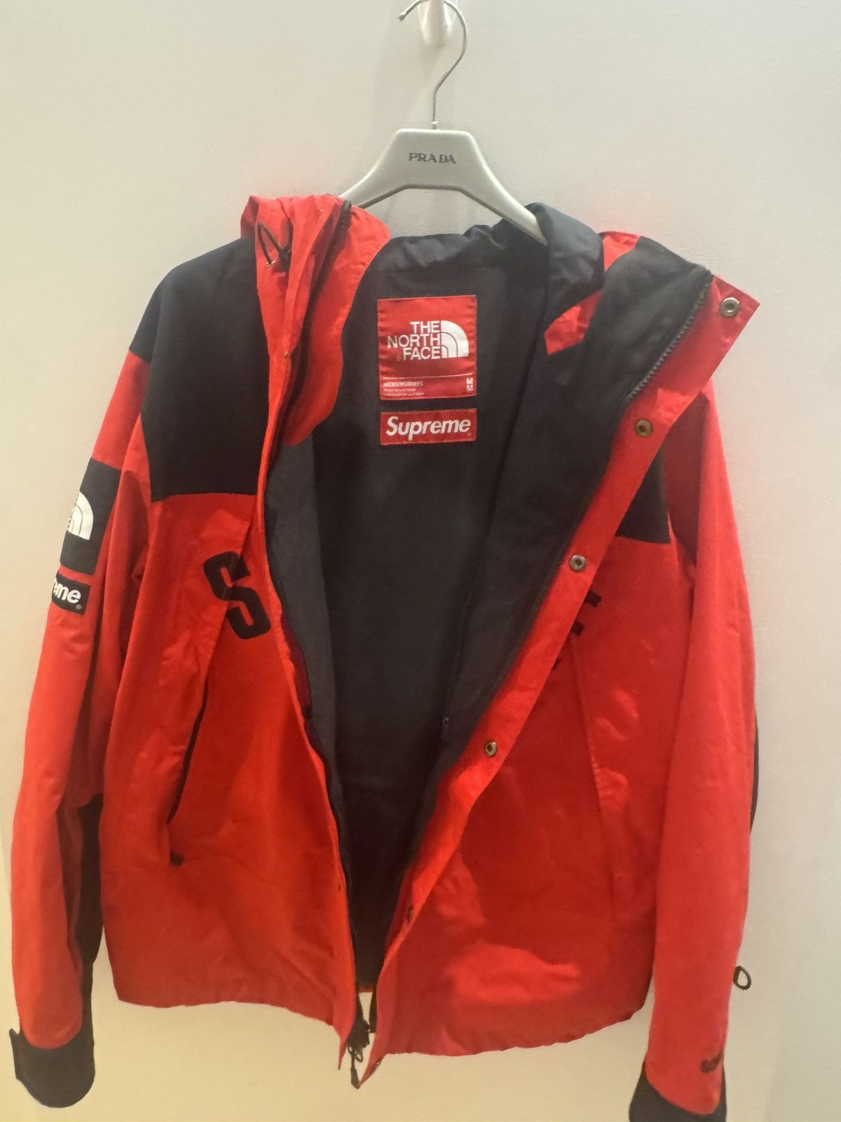 Supreme × The North Face Supreme TNF Arc Logo Mountain Parka Red Medium Size US M / EU 48-50 / 2 - 10 Thumbnail