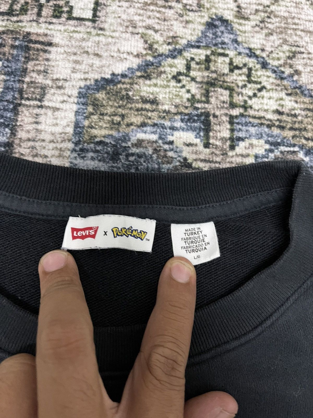 Levi's × Pokemon VINTAGE LEVI’S X POKEMON 25th ANNIVERSARY TEE VERY RARE Size US L / EU 52-54 / 3 - 3 Thumbnail