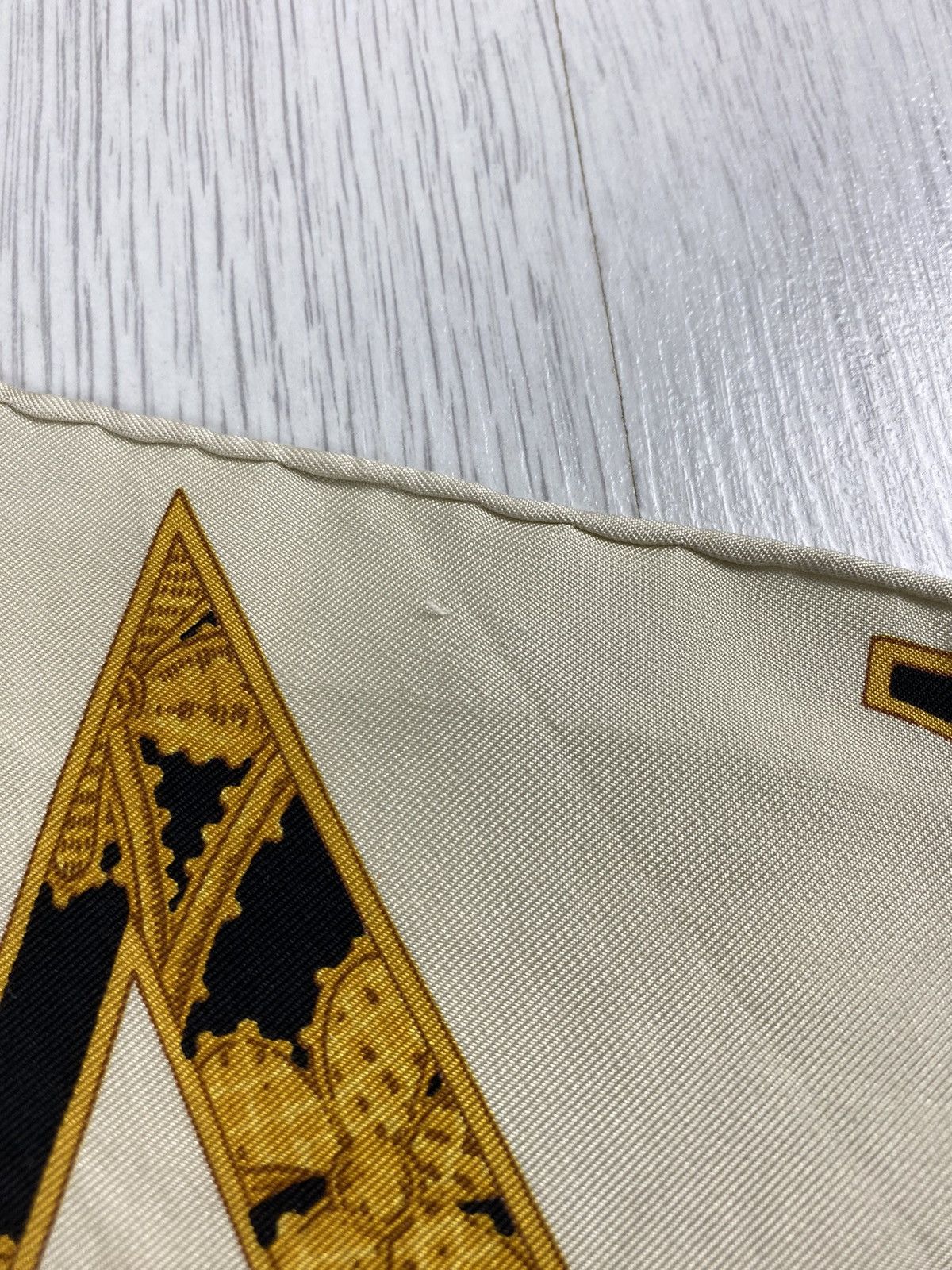 Designer Vintage Nina Ricci Silk Scarf like Versace YSL Size ONE SIZE - 13 Thumbnail
