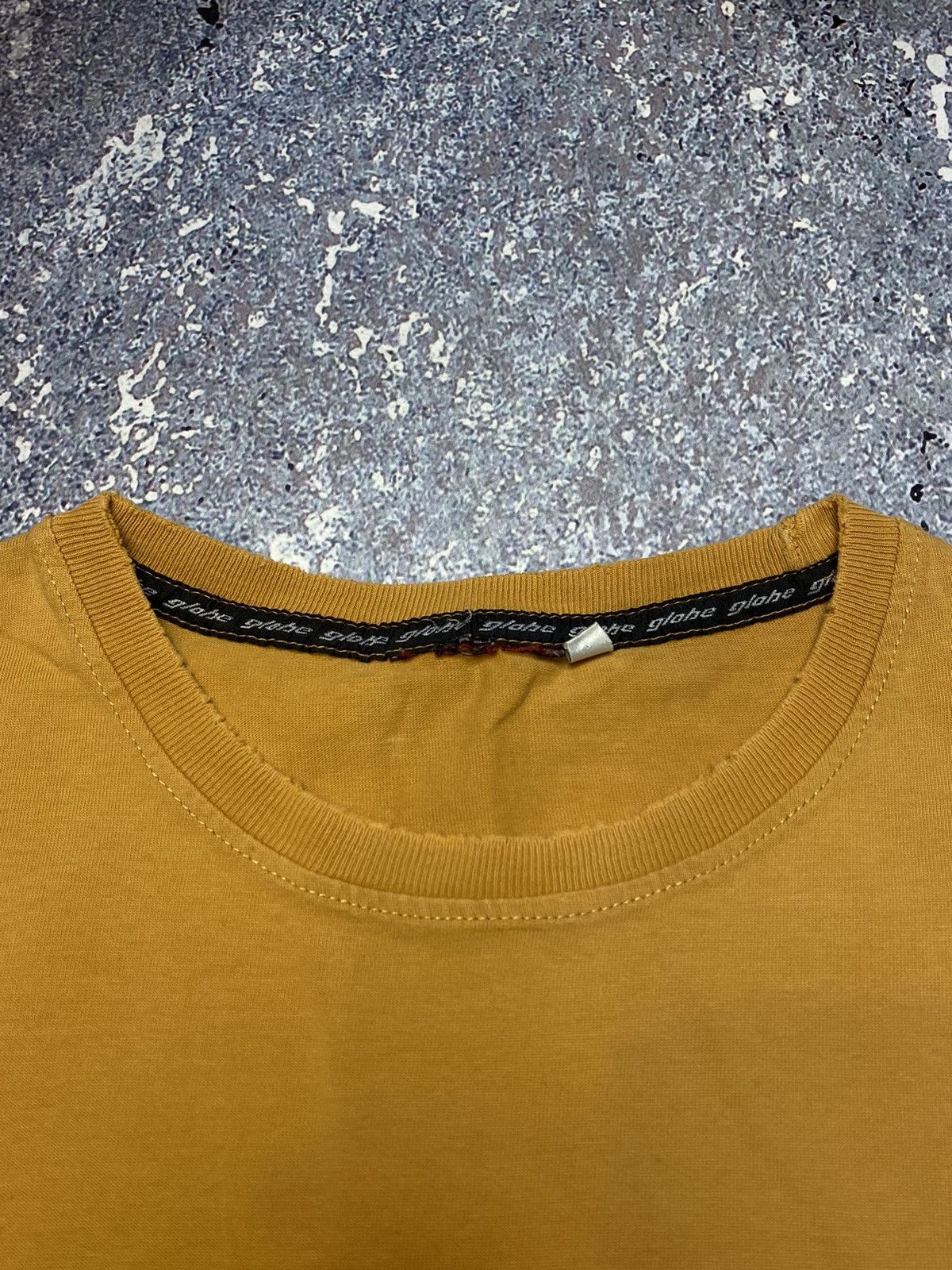 Globe × Vintage 💥Y2K CRAZY DISTRESSED GLOBE TEE Size US XL / EU 56 / 4 - 9 Thumbnail