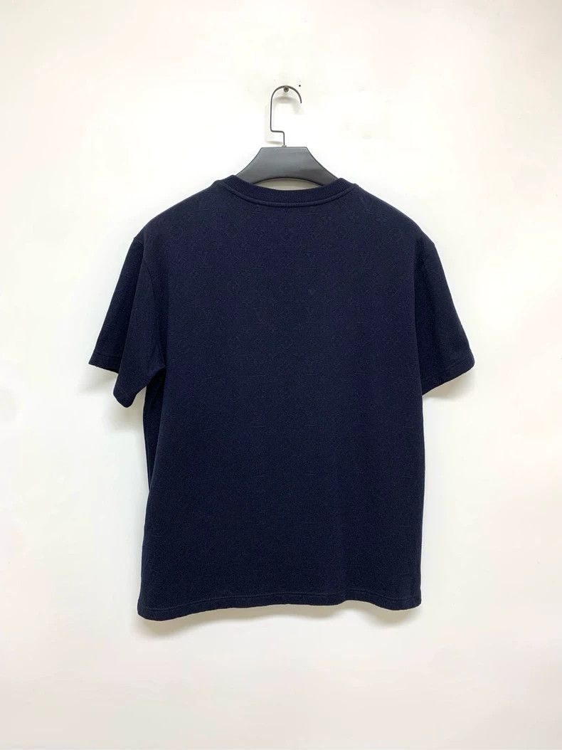 Louis Vuitton Louis Vuitton Dark blue full print short sleeves Size US M / EU 48-50 / 2 - 2 Thumbnail