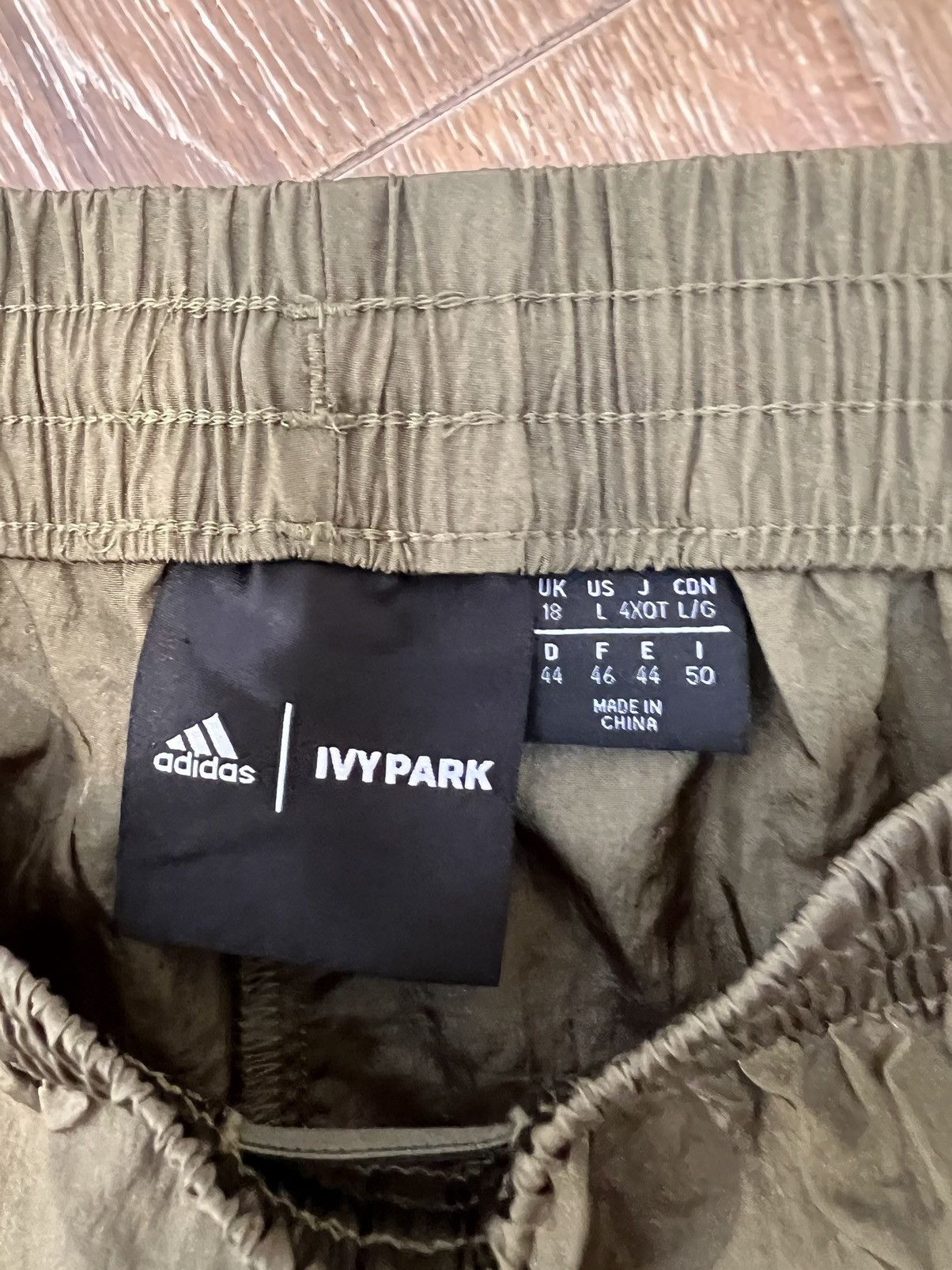 Adidas × Ivy Park Adidas ivy park wind shorts Size 29" - 4 Thumbnail
