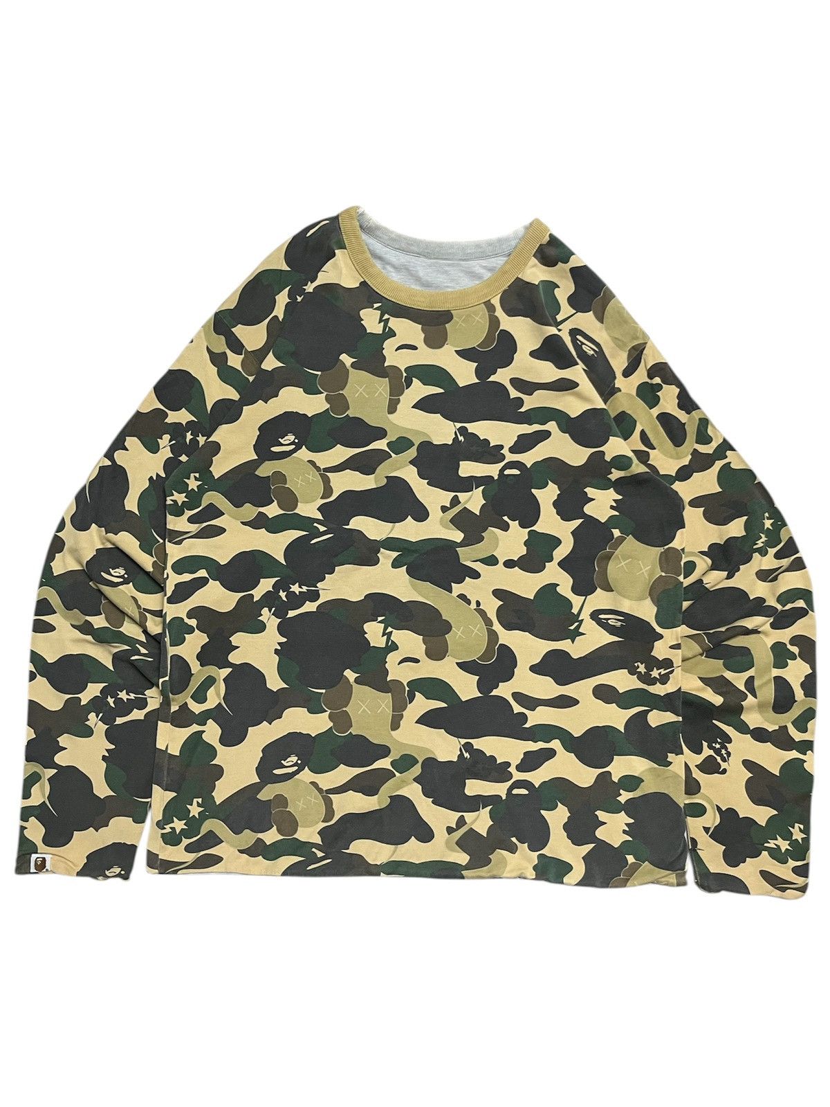Bape × Kaws OG Bape x Kaws Camo Reversible L/S T-Shirt Distressed Size US M / EU 48-50 / 2 - 1 Thumbnail