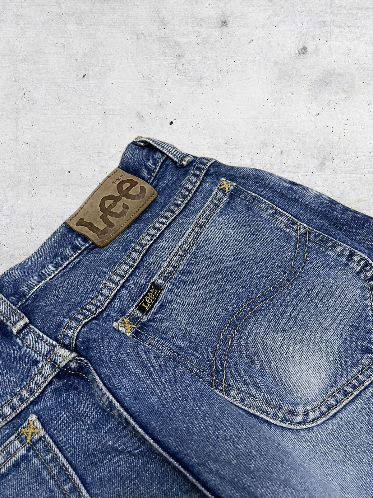 Lee VINTAGE LEE 90S DESIGNER USA BLUE WASHED OG DENIM ROCK STYLE Size US 27 - 15 Thumbnail