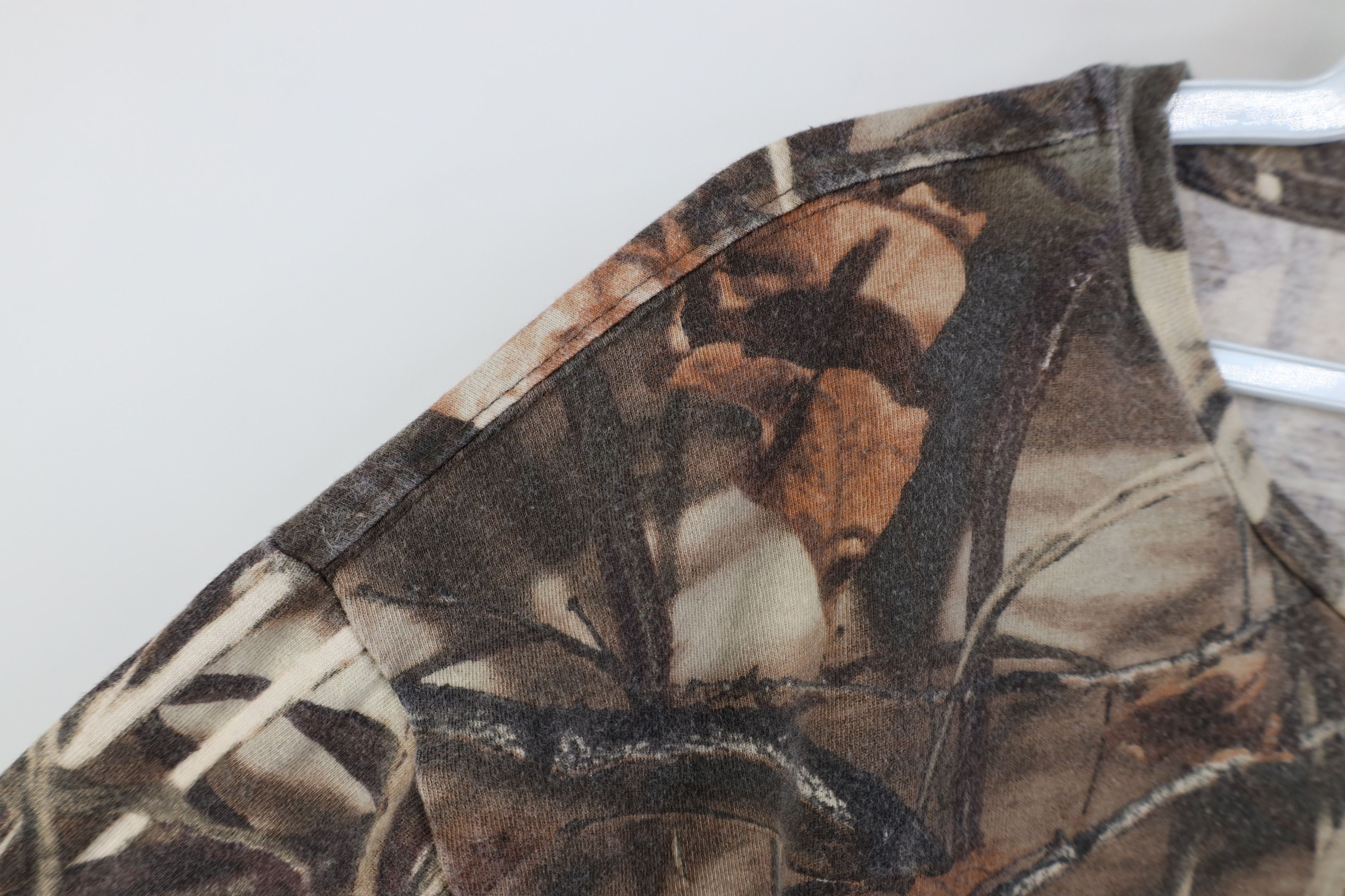 Vintage Vintage Y2K Streetwear Camouflage Long Sleeve Pocket T-Shirt Size US XXL / EU 58 / 5 - 8 Thumbnail