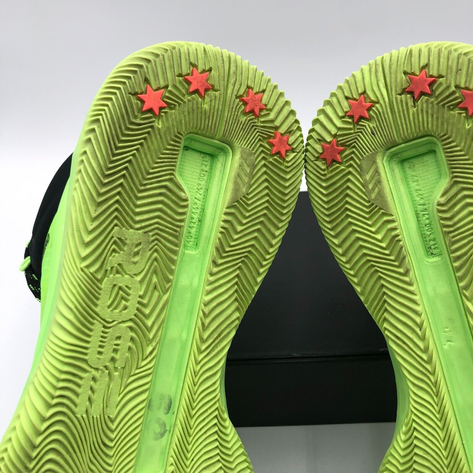 Adidas Size 8.5 - adidas D Rose 11 Signal Green Size US 8.5 / EU 41-42 - 22 Thumbnail