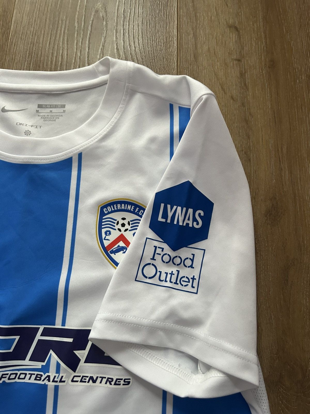 Nike Coleraine 2022/2023 Home Football Shirt Soccer Jersey Size M Size US M / EU 48-50 / 2 - 5 Thumbnail