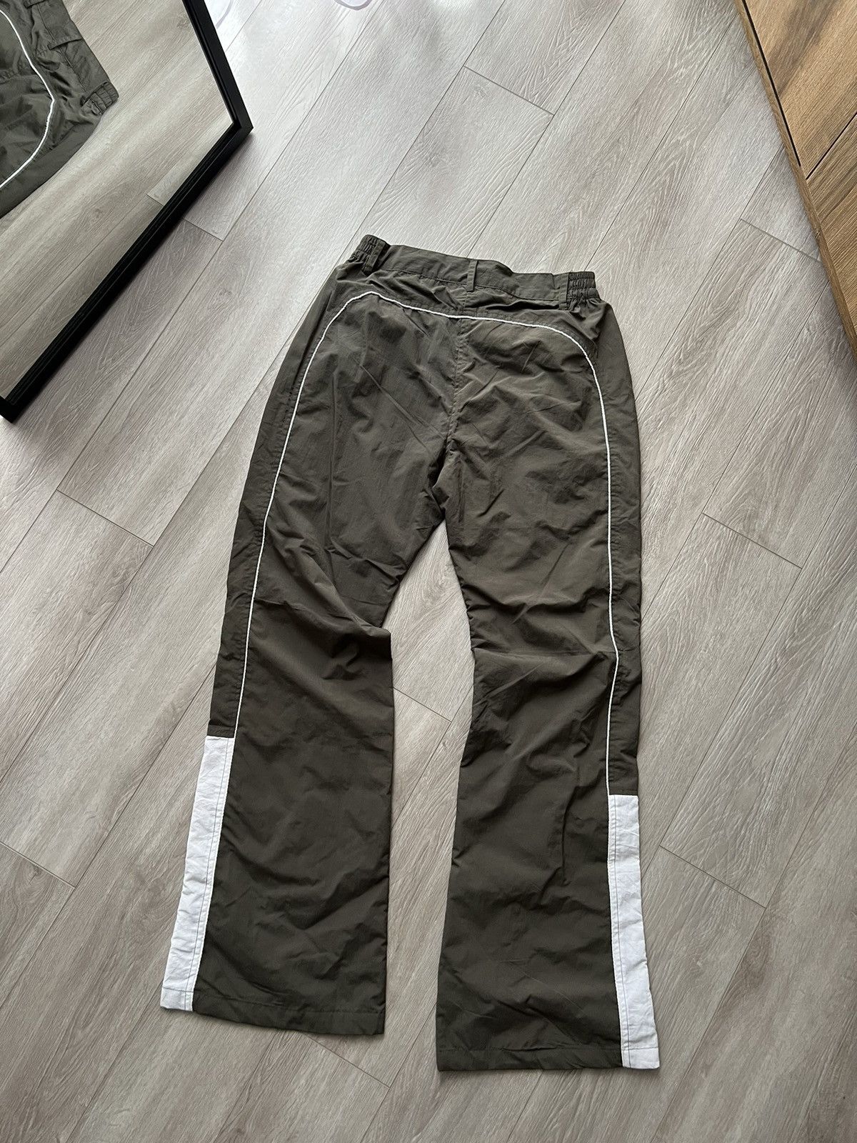 Nike × Vintage Vintage Nike Nylon Track Pants womens S parachute wide leg Size 28" / US 6 / IT 42 - 6 Thumbnail
