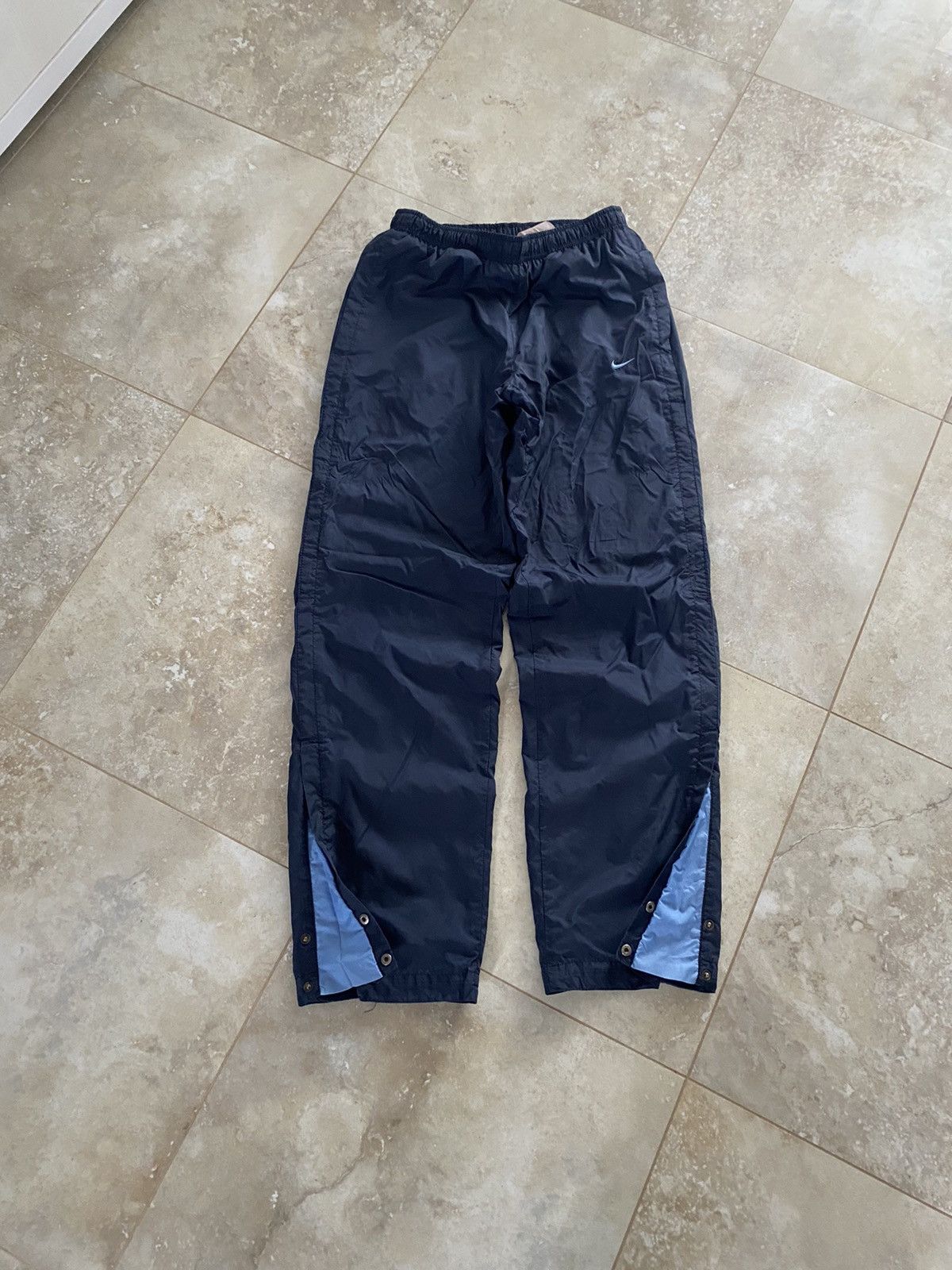 Nike Vintage Nike Track Nylon Pants Oversized Baggy Streetwear Size US 32 / EU 48 - 1 Thumbnail
