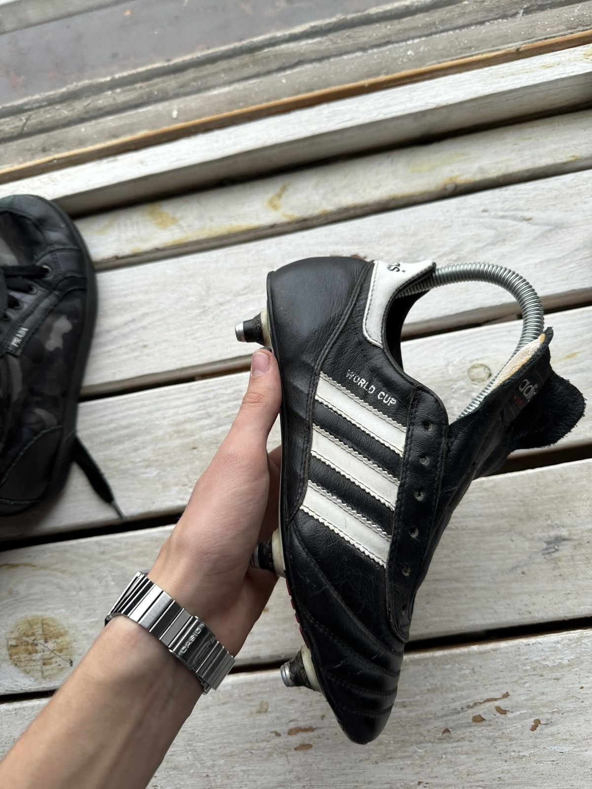 Adidas 🚨RARE ADIDAS 1996 WORLD CUP UNISEX BLACK LEATHER FOOTBAL Size US 5 / EU 37 - 2 Thumbnail