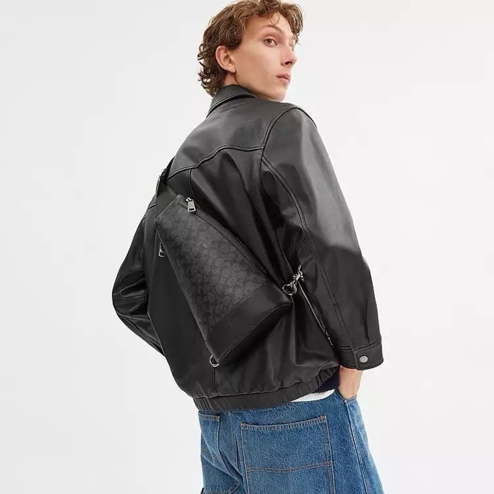 Coach NWT Coach CY801 Dominic Sling Pack Leather QB/CHARCOAL/BLACK Size ONE SIZE - 7 Thumbnail