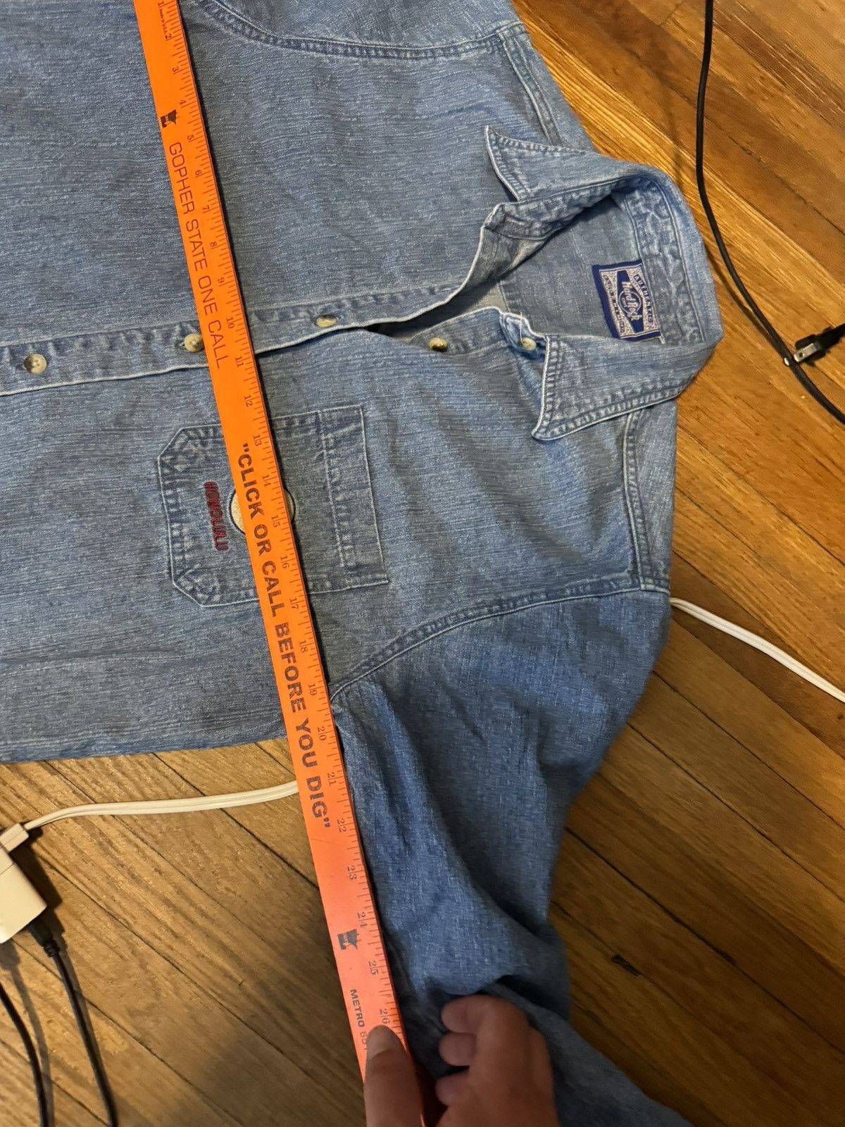 Hard Rock Cafe × Vintage Vintage Hard Rock Cafe Denim Button Up Shirt Size US S / EU 44-46 / 1 - 6 Thumbnail