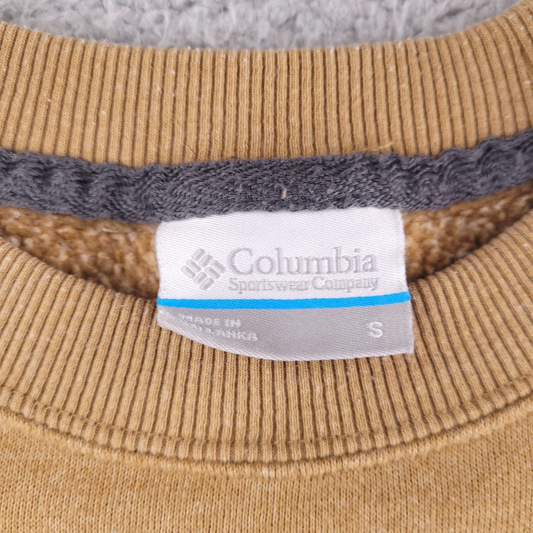 Vintage Columbia Sweatshirt Mens Small Brown Pullover Crewneck Size US S / EU 44-46 / 1 - 3 Thumbnail