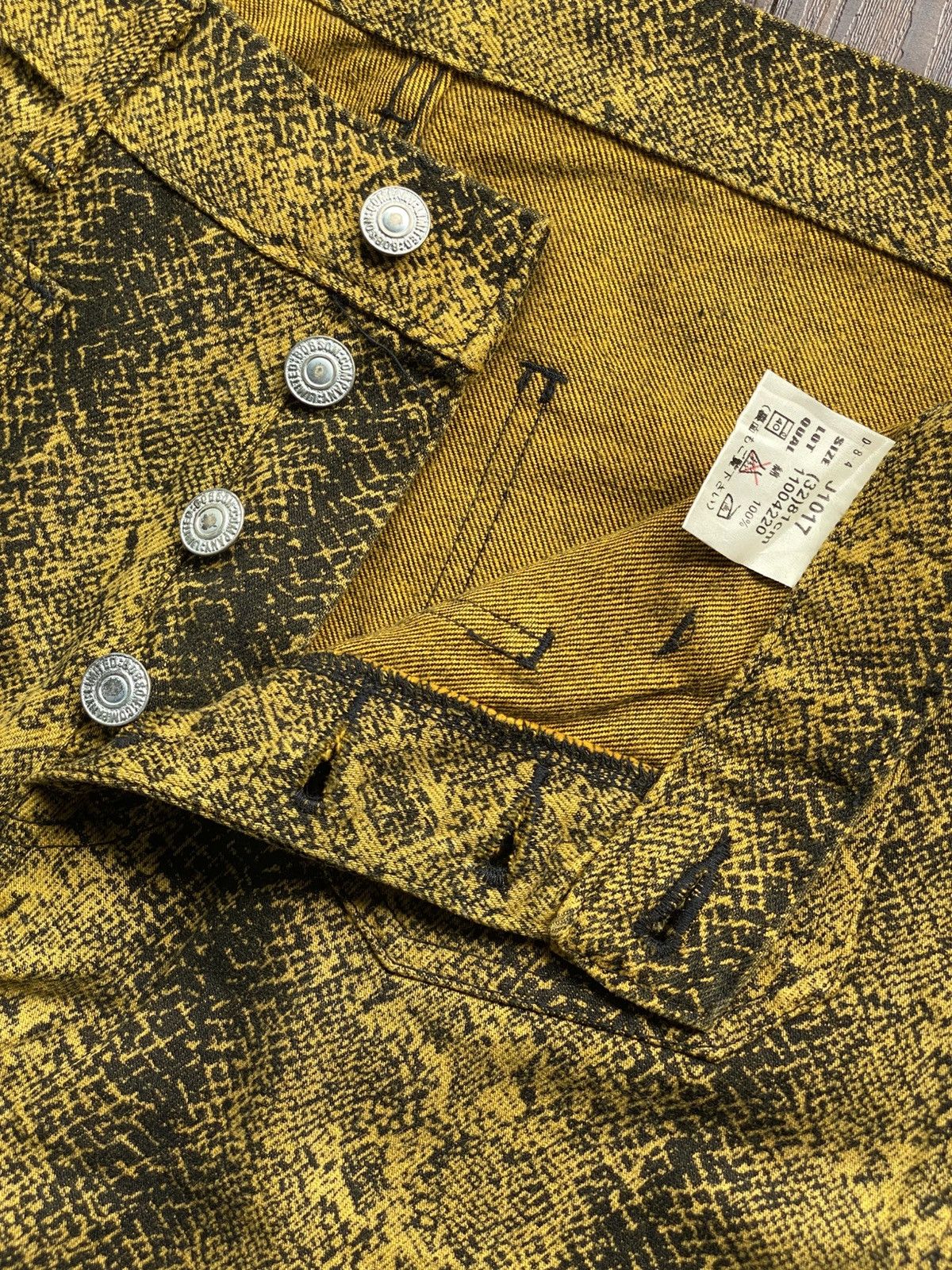 Tornado Mart FLARE SNAKE SKIN BUTTON UP BOBSON WESTREN Size US 31 - 5 Thumbnail