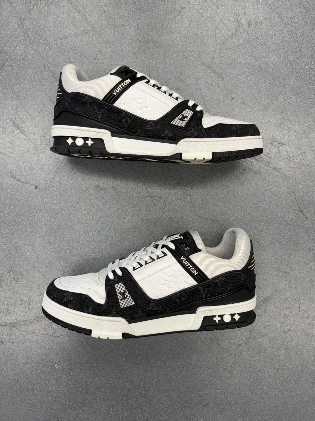 Louis Vuitton LV Trainer White Black Size LV 8.5 / US 9.5