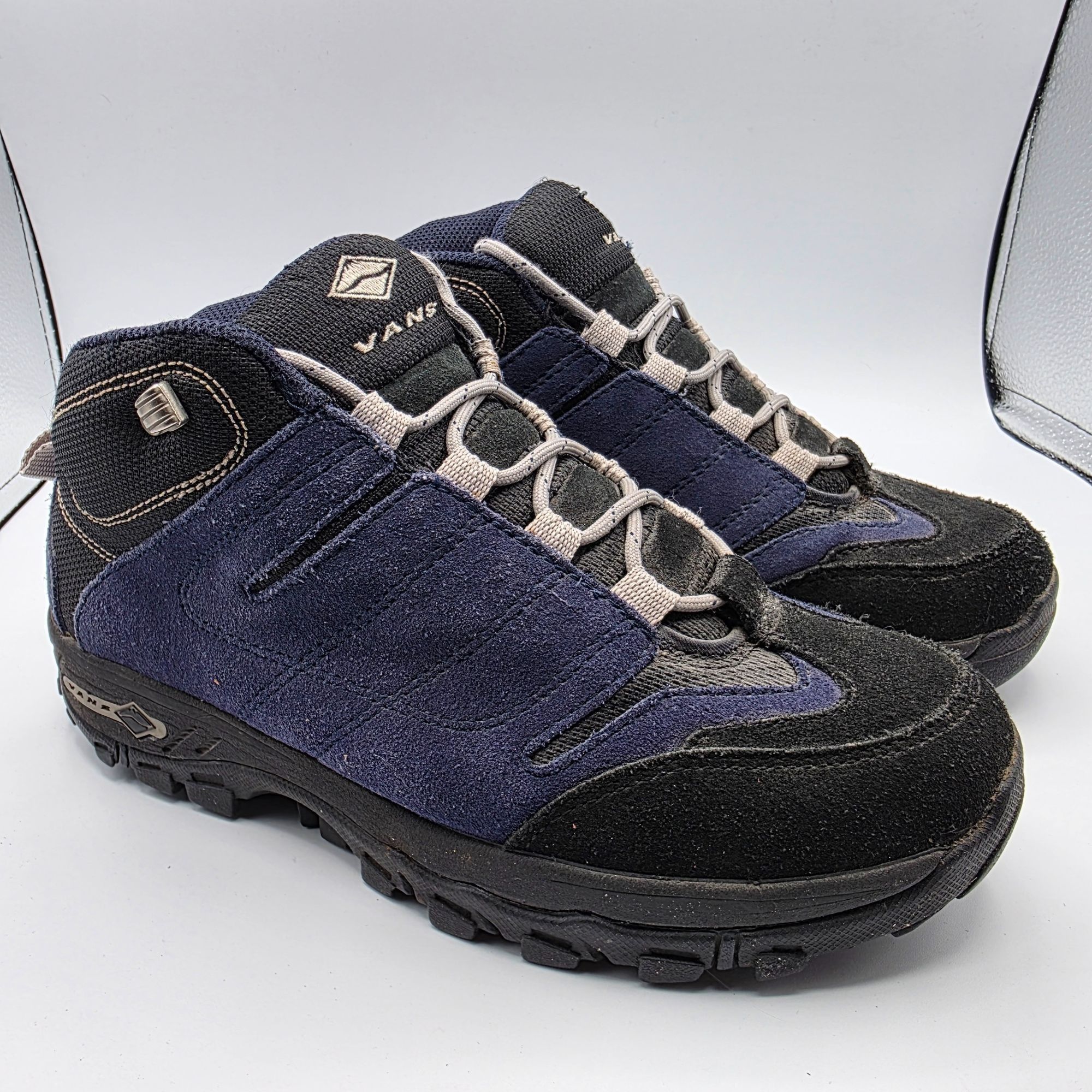 Vans Vans Mens Size 7 Blue Black Hiking Shoes Camping Outdoors Tr Size US 7 / EU 40 - 1 Thumbnail