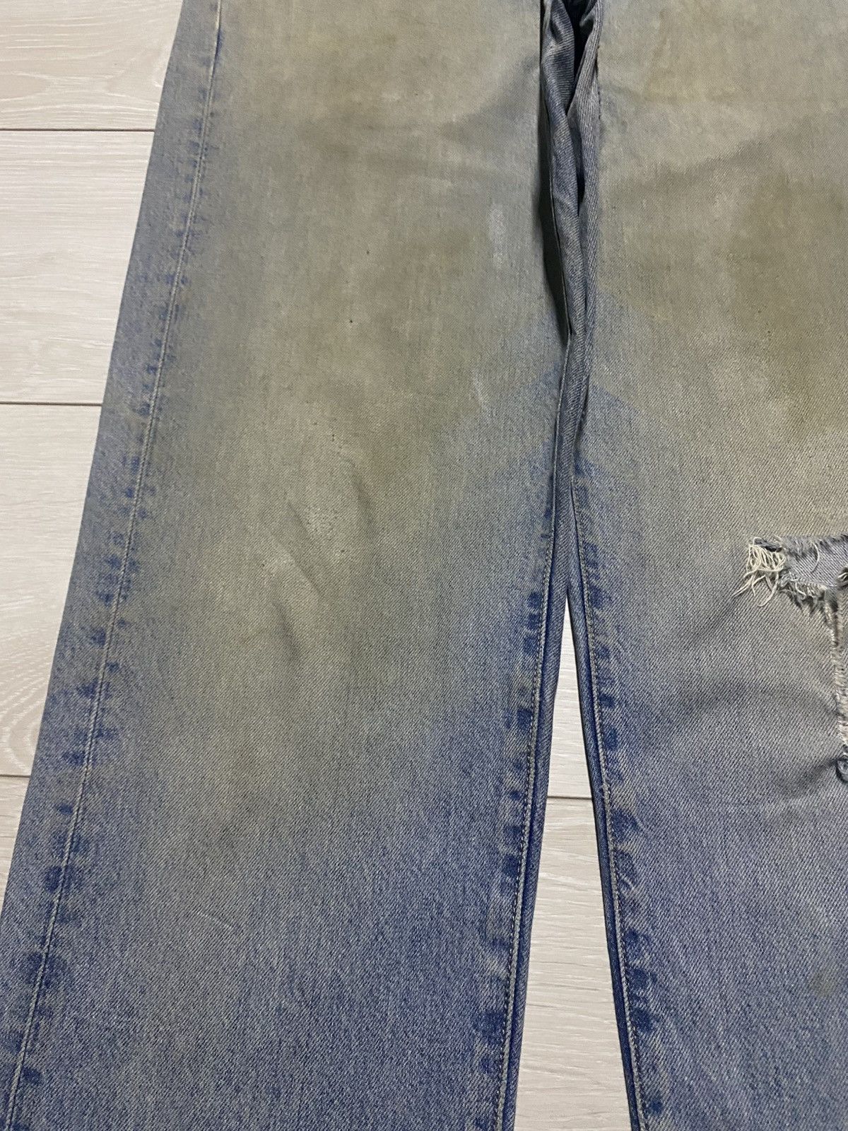 Uniqlo Vintage Japanese Uniqlo Grunge Distressed Tappered Leg Jeans Size US 34 / EU 50 - 11 Thumbnail