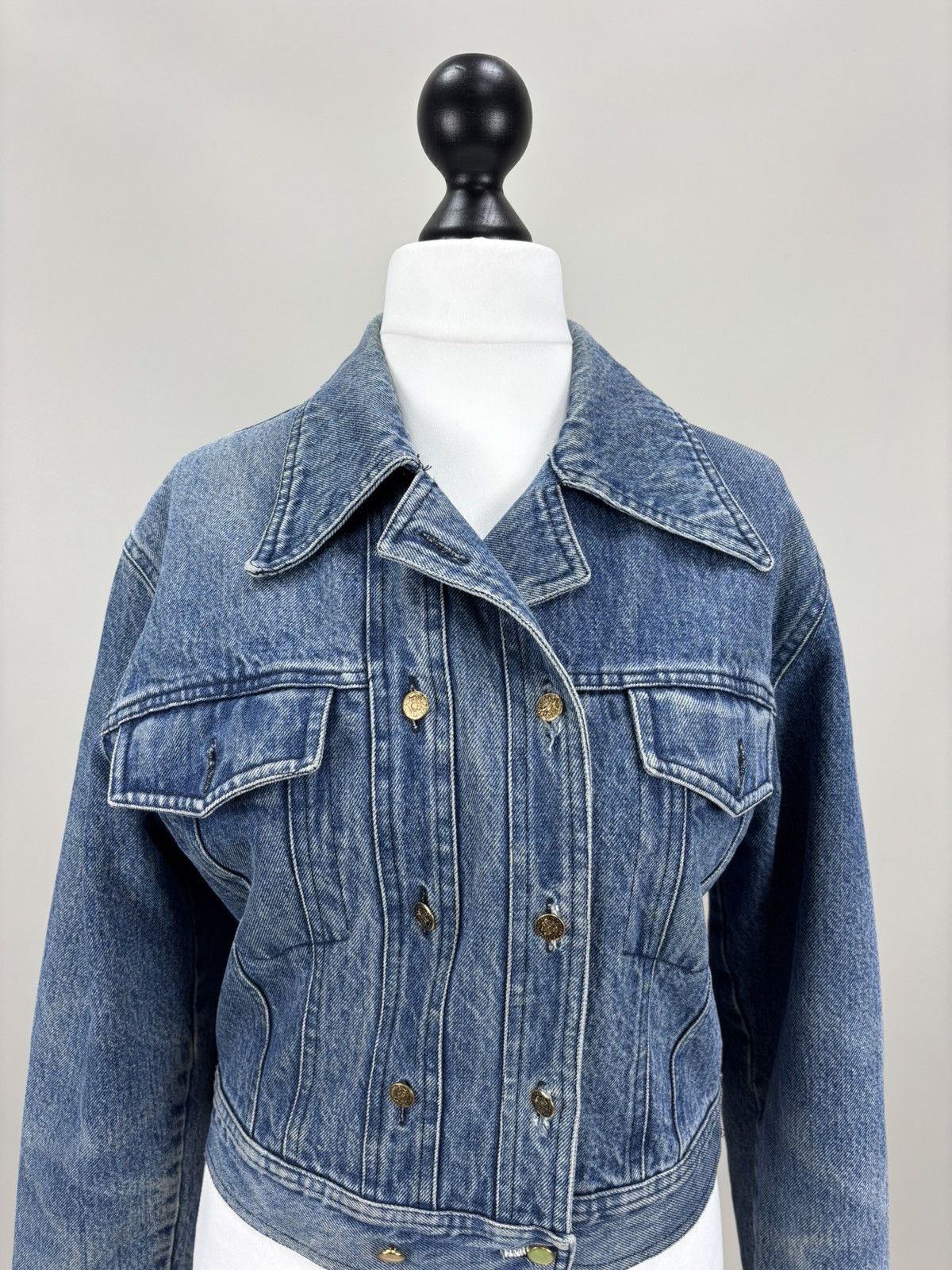 Moschino Womens vintage denim jacket Moschino Jeans Size 42 Size US XS / EU 42 / 0 - 3 Thumbnail