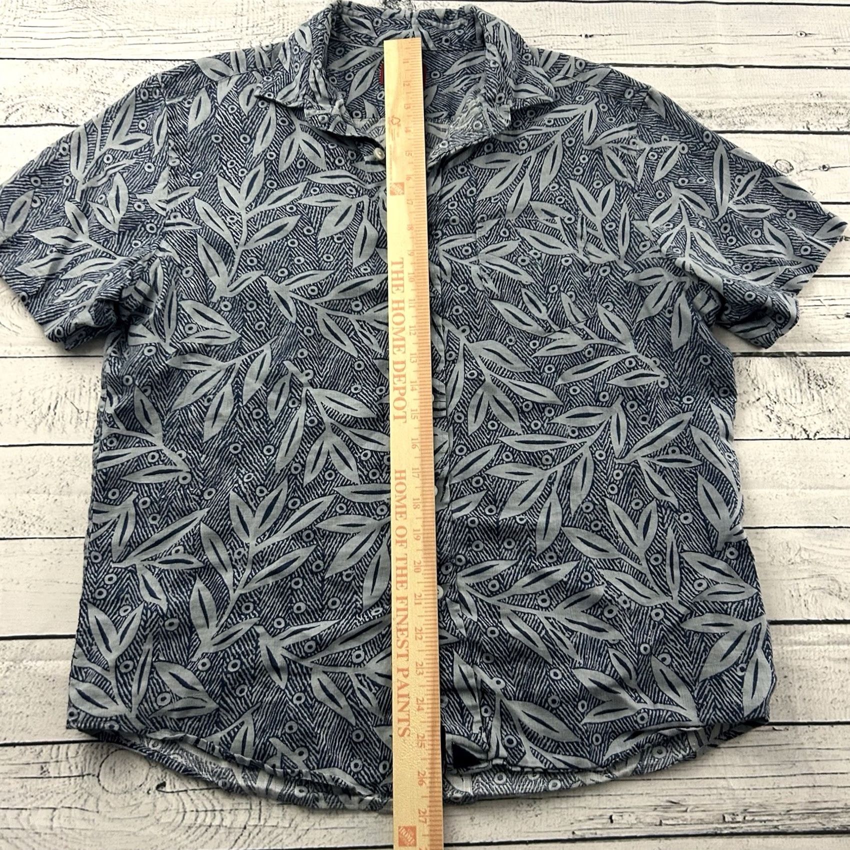 UNTUCKit UNTUCKit Linen Hawaiian Floral Short Sleeve Button-Up Shirt Men's M Blue 100% Linen Hawaiian Theme Size US M / EU 48-50 / 2 - 3 Thumbnail