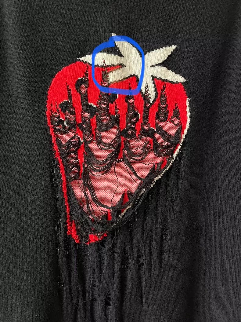 Comme des Garcons Comme des Garcons Strawberry sweater Size M / US 6-8 / IT 42-44 - 4 Thumbnail
