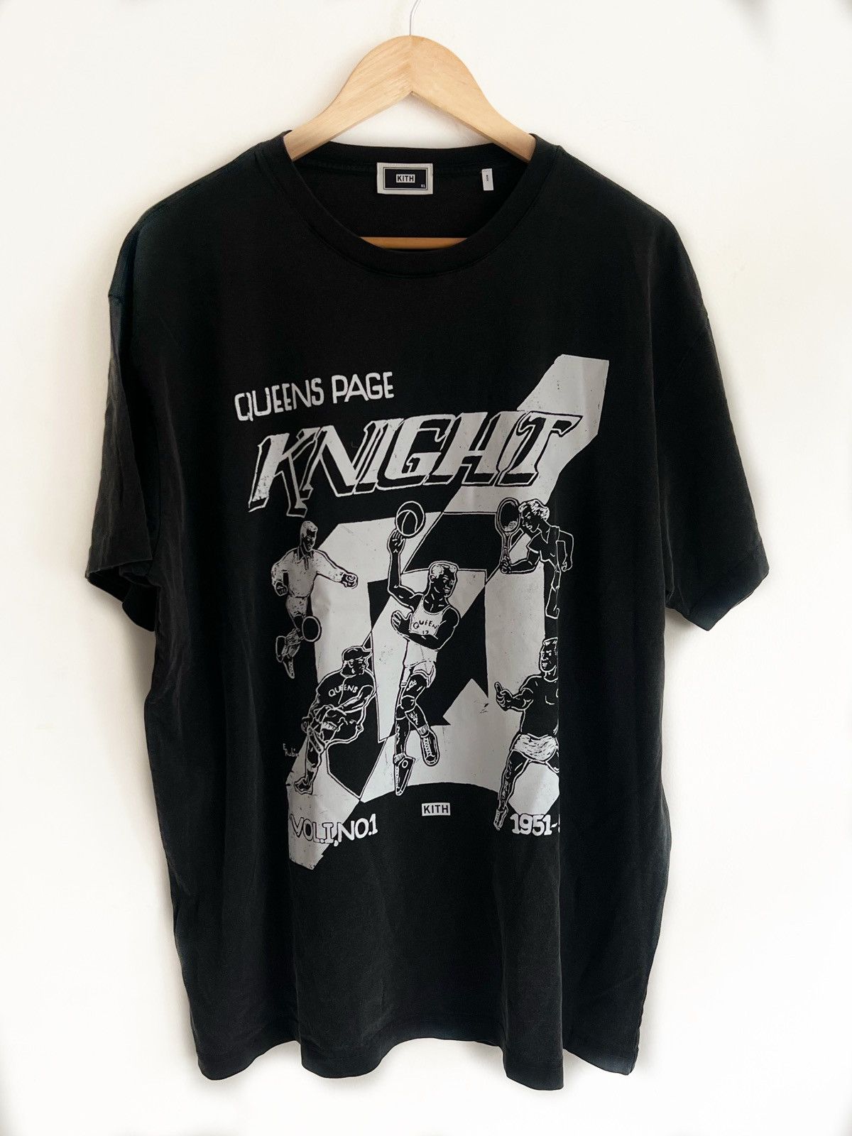 image of Kith Queens Page Knight Vintage Tee in Black, Men's (Size XL)