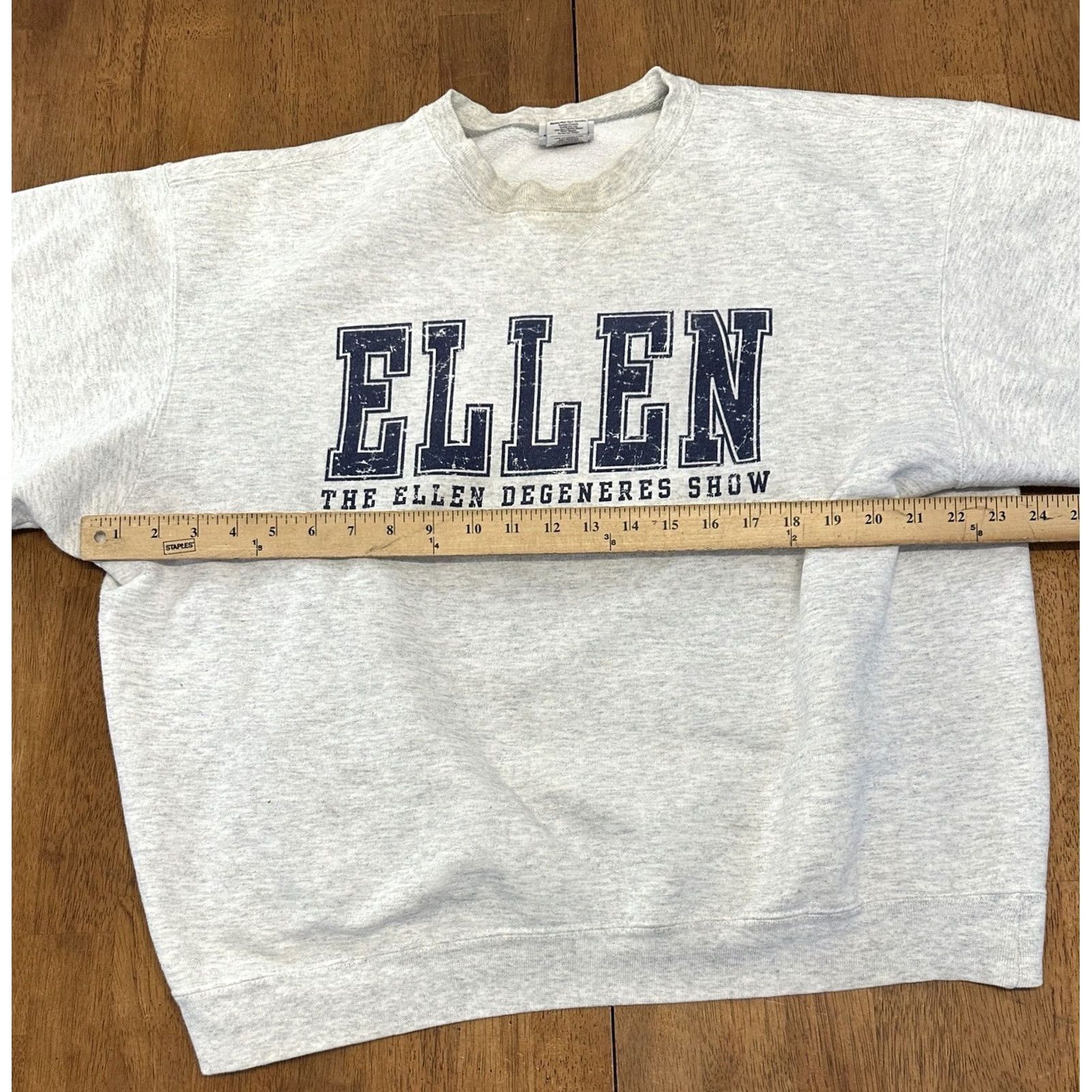 Champion VINTAGE Champion Ellen Degeneres Show Sweatshirt Large Gray Y2K Mens Size US L / EU 52-54 / 3 - 5 Thumbnail