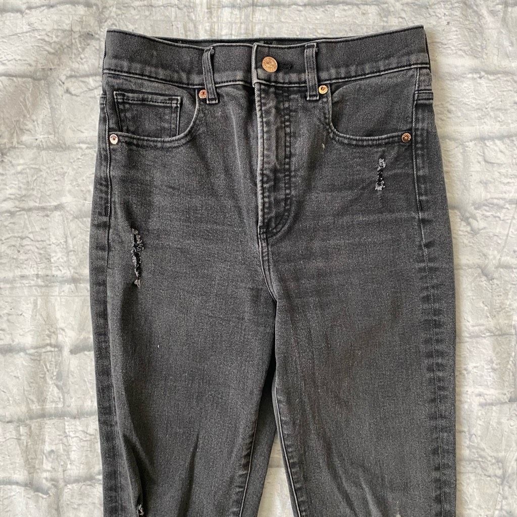 Express Express women 2R slim super high rise distressed ripped jean Size 26" / US 2 / IT 38 - 3 Thumbnail