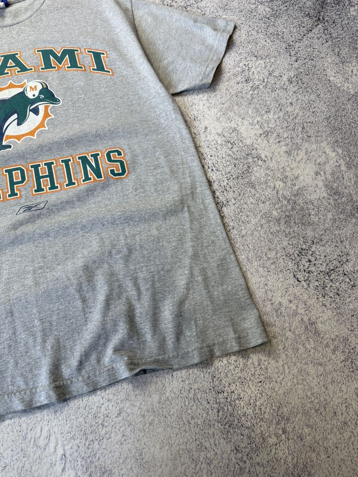 NFL Vintage 90s Starter Miami Dolphins Large Made In USA TShirt Size US L / EU 52-54 / 3 - 13 Thumbnail