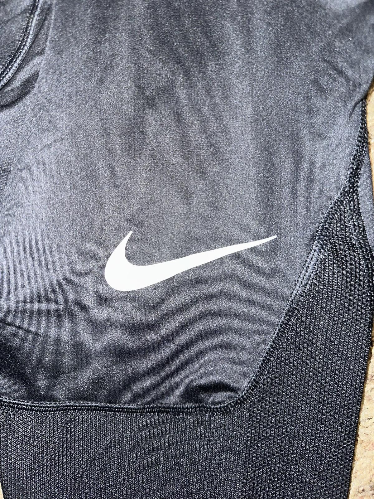 Nike Nike Pro AeroAdapt 3/4 Black Leggings Size US 32 / EU 48 - 2 Thumbnail
