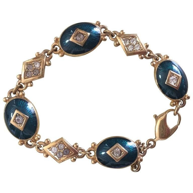 Burberry Vintage Burberrys golden gorgeous bracelet with oval charms Size ONE SIZE - 1 Thumbnail