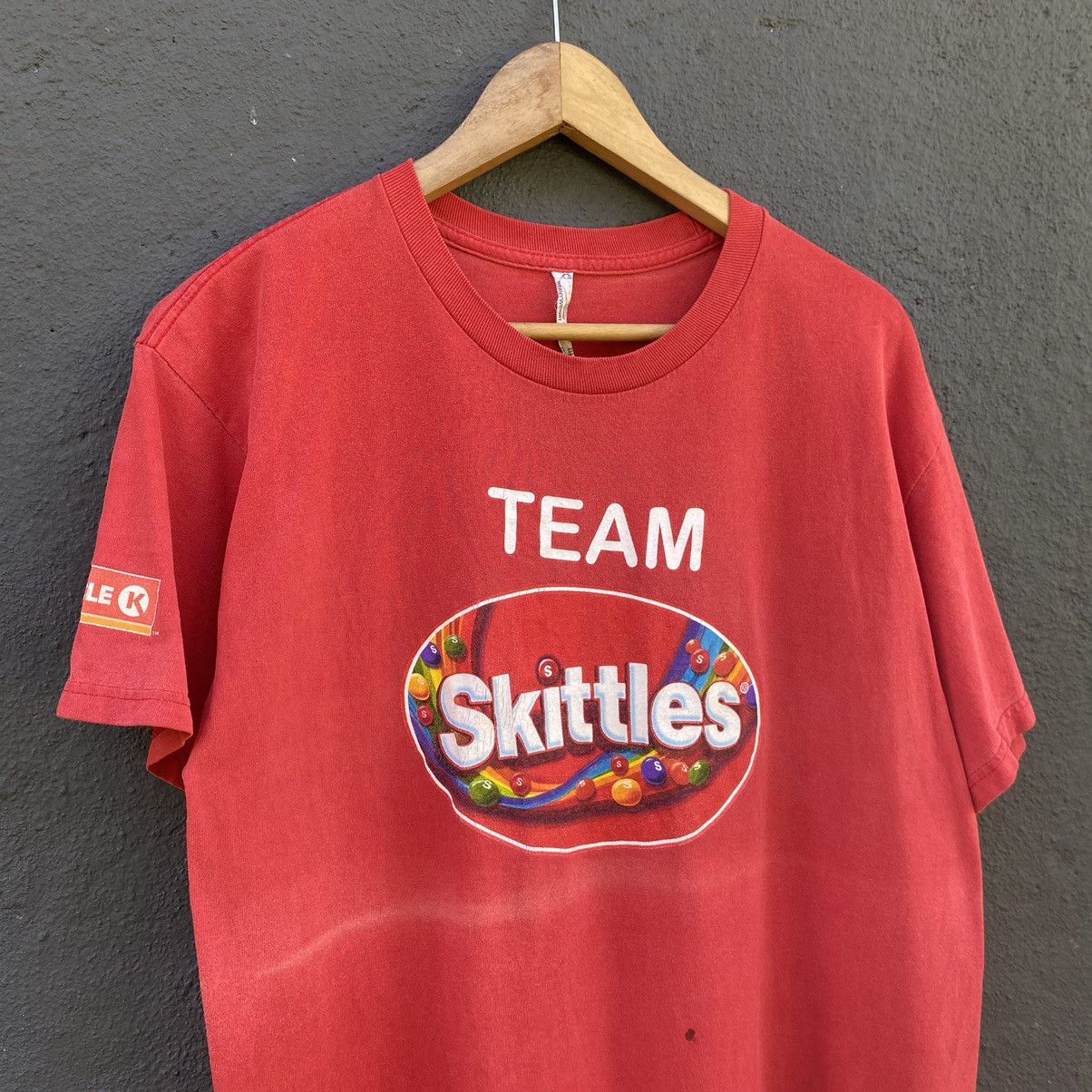 Vintage Thrashed Faded Vintage Y2K Skittles Team ERD GRUNGE TSHIRT Size US L / EU 52-54 / 3 - 2 Thumbnail