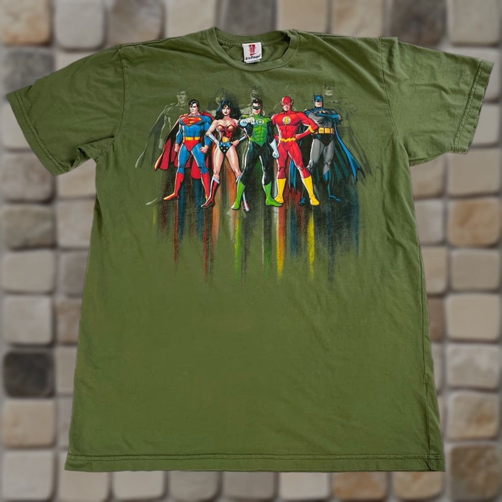 Vintage VINTAGE Six Flags DC Comics Superheroes Shirt Men’s XL Green Cotton T-Shirt Vintage Graphic Print Size US XL / EU 56 / 4 - 1 Thumbnail