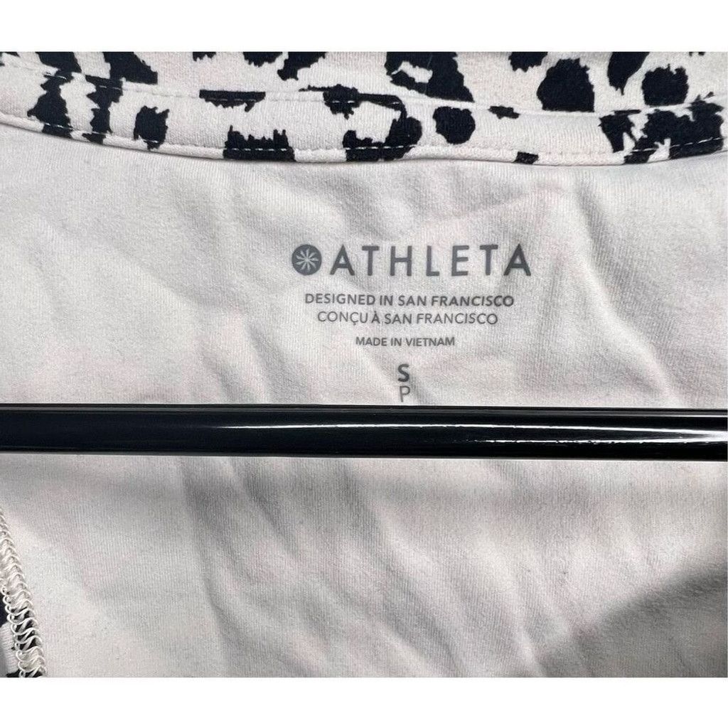 Athleta Athleta Cropped Leopard Razorback Athletic Stretchy Tank Size XS / US 0-2 / IT 36-38 - 3 Thumbnail