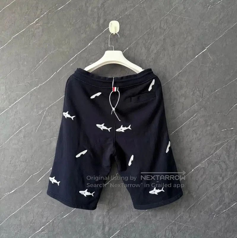 Thom Browne Thom Browne Navy Cotton Men's Shorts . Size US 30 / EU 46 - 2 Thumbnail