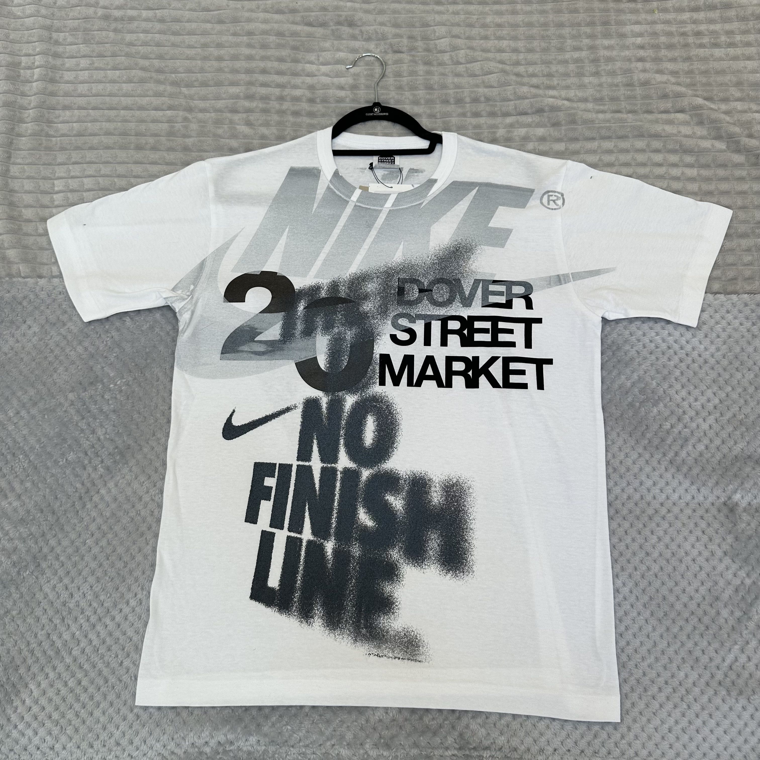 Dover Street Market × Nike Nike x Dover Street Market 20th T-Shirt XL Size US XL / EU 56 / 4 - 1 Thumbnail