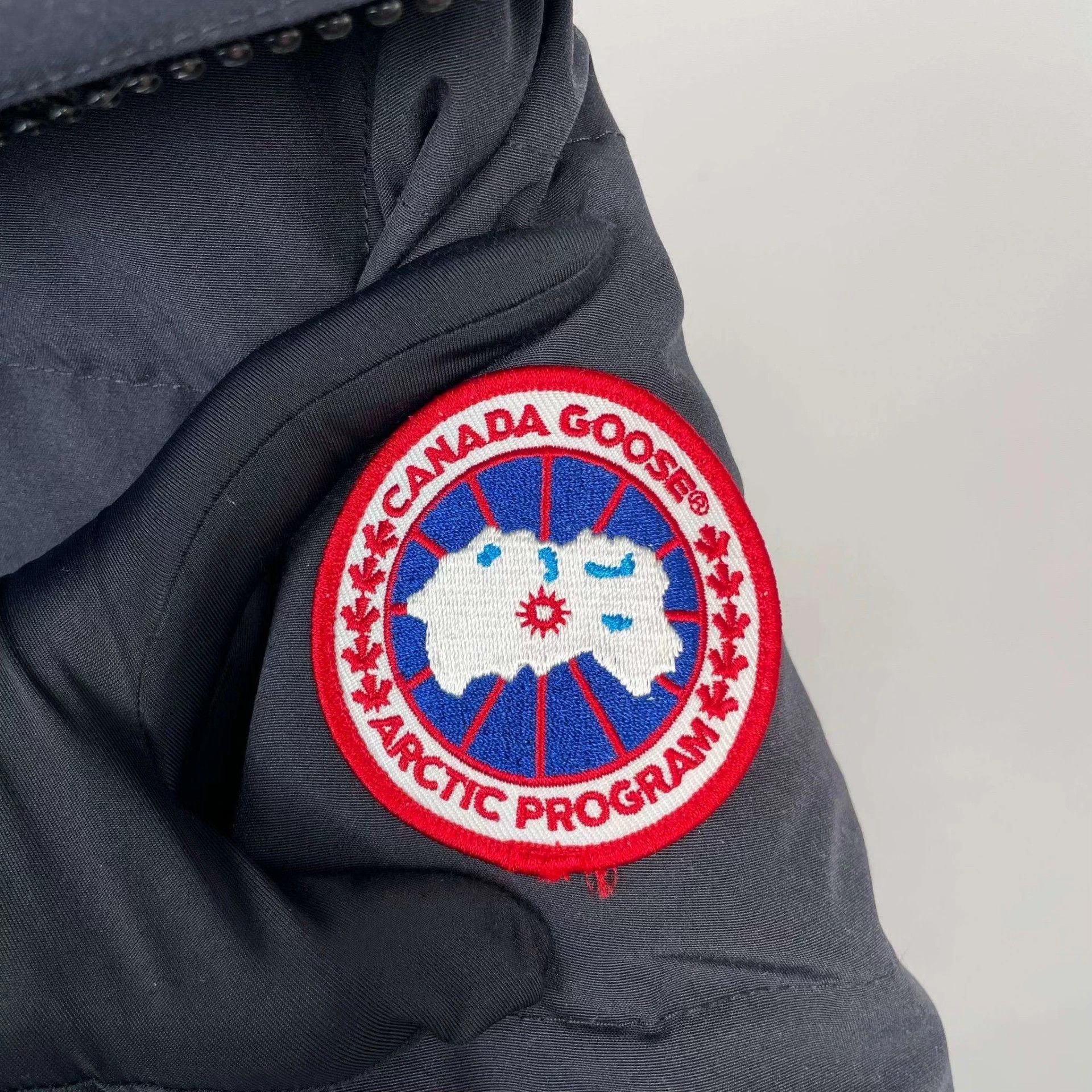 Canada Goose Canada Goose Polyester Down Jacket XS Black Sporty Size XS / US 0-2 / IT 36-38 - 4 Thumbnail