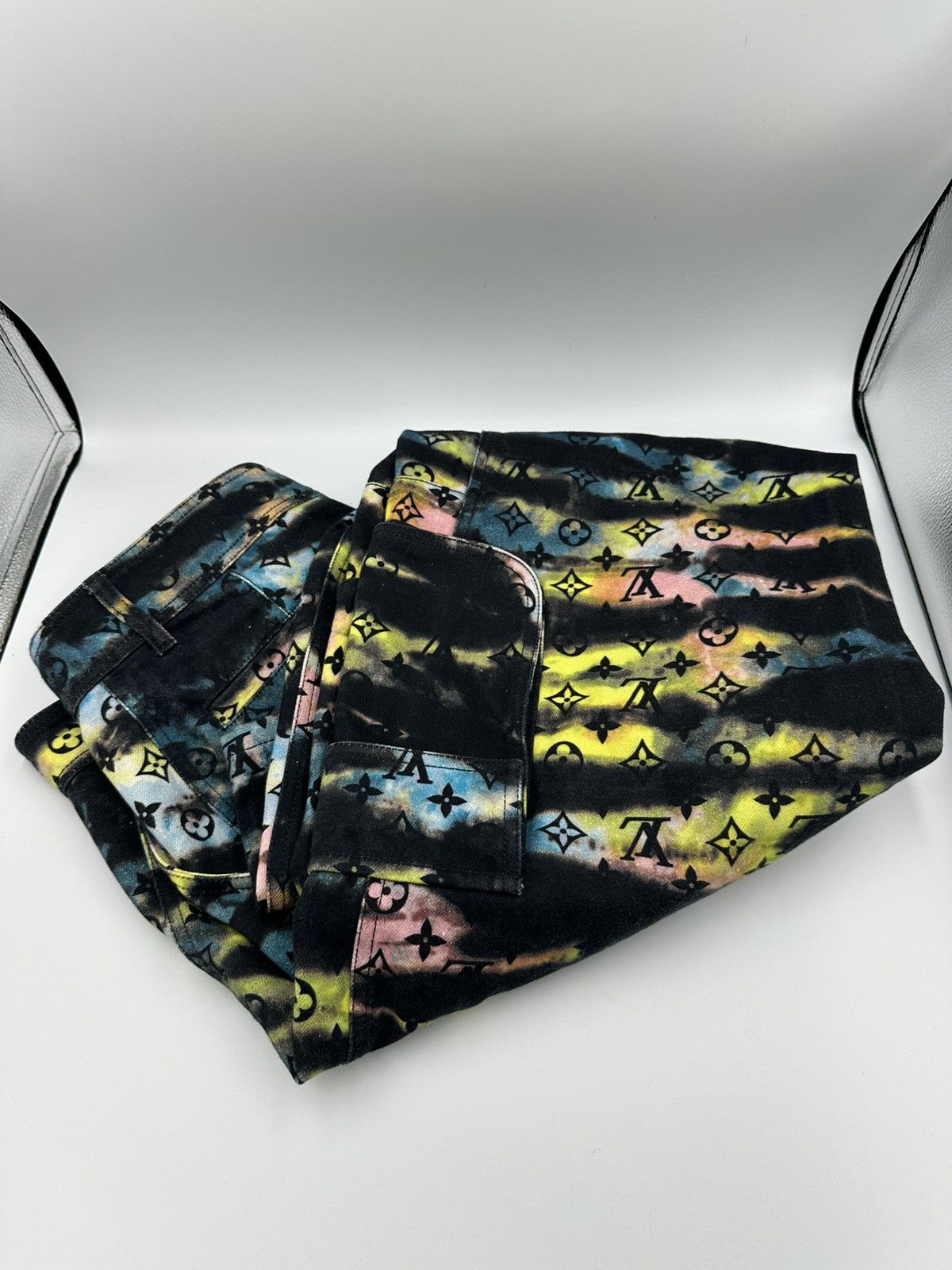 Louis Vuitton Louis Vuitton Tie Dye Monogram Pants Size US 32 / EU 48 - 3 Thumbnail