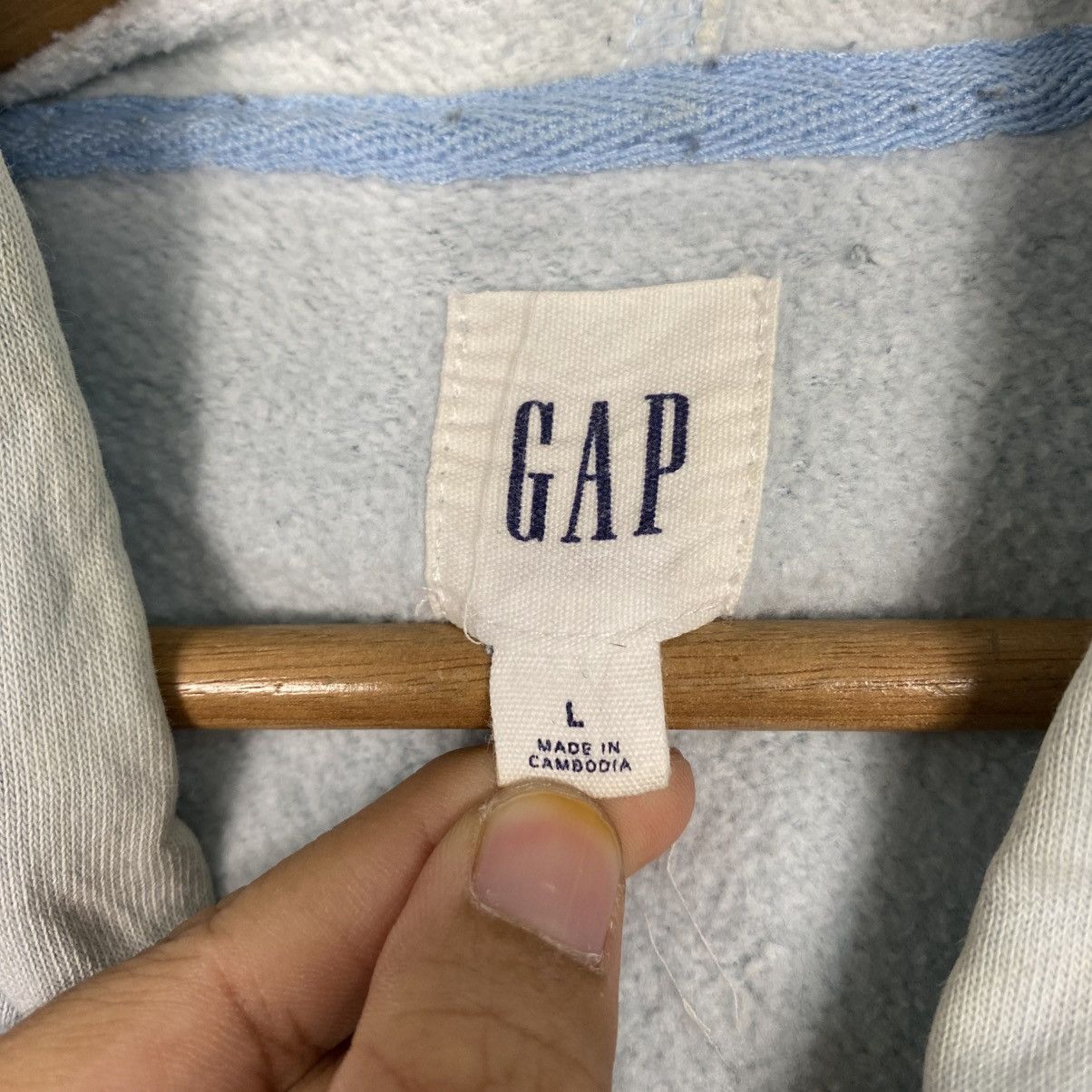 Japanese Brand 📌Baby Blue Gap Hoodie Pull Over Embroidery Size US L / EU 52-54 / 3 - 16 Thumbnail