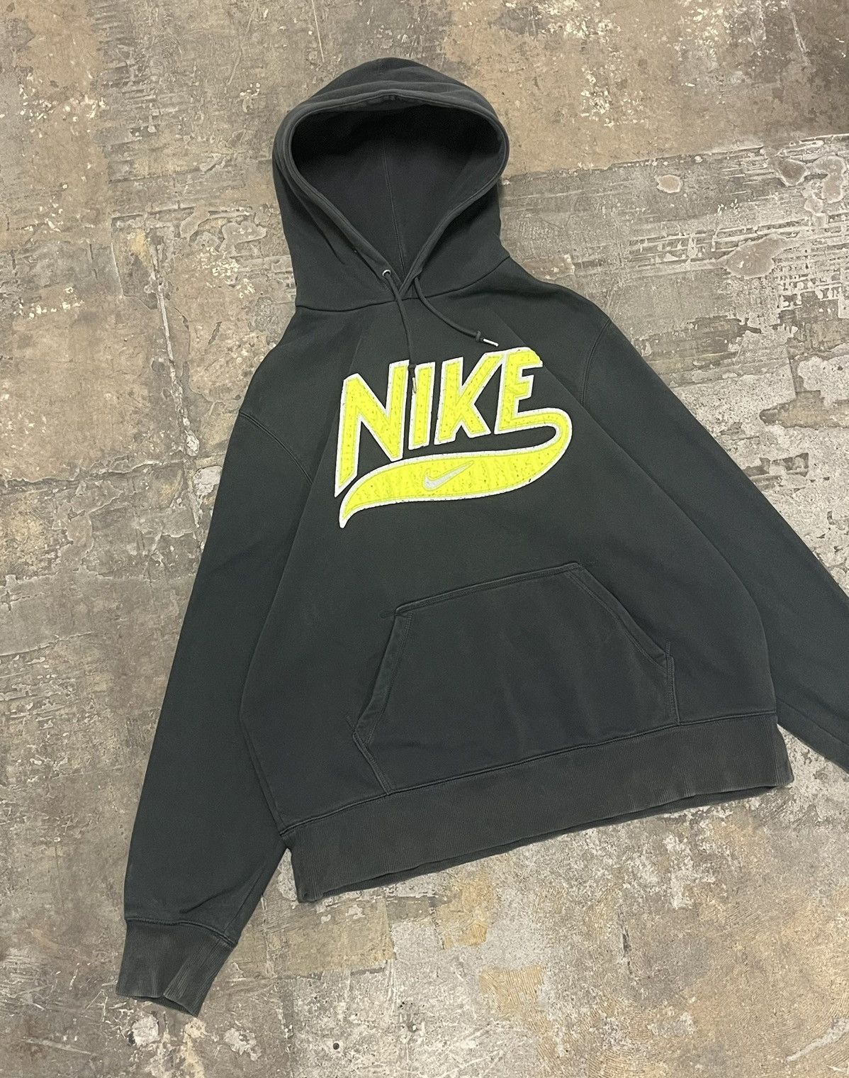 Nike Crazy rare y2k nike center swoosh hoodie Size US XL / EU 56 / 4 - 2 Preview