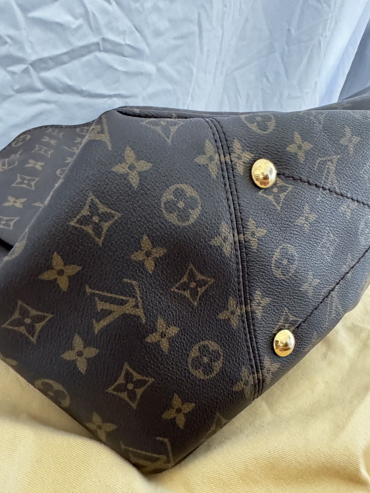 Louis Vuitton Louis Vuitton Artsy Hobo Bag Size ONE SIZE - 14 Thumbnail