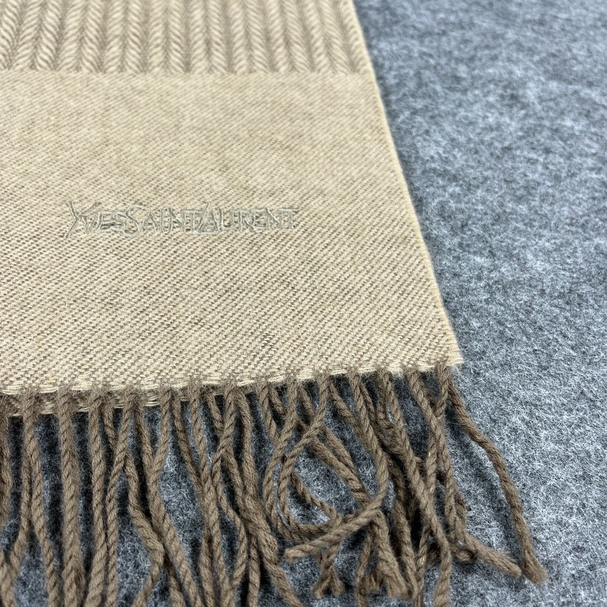 Vintage Yves Saint Laurent Scarf / Muffler / Neckwear T1013 Size ONE SIZE - 9 Thumbnail