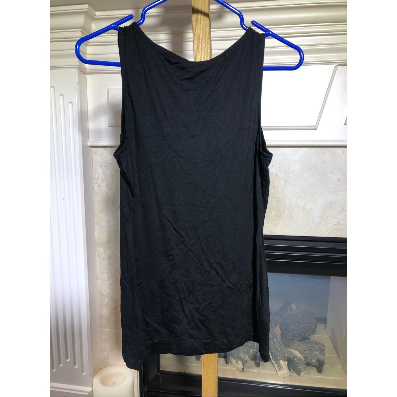 Banana Republic Banana Republic Women’s Black and Burgundy Camisoles Bundle Size S / US 4 / IT 40 - 3 Thumbnail