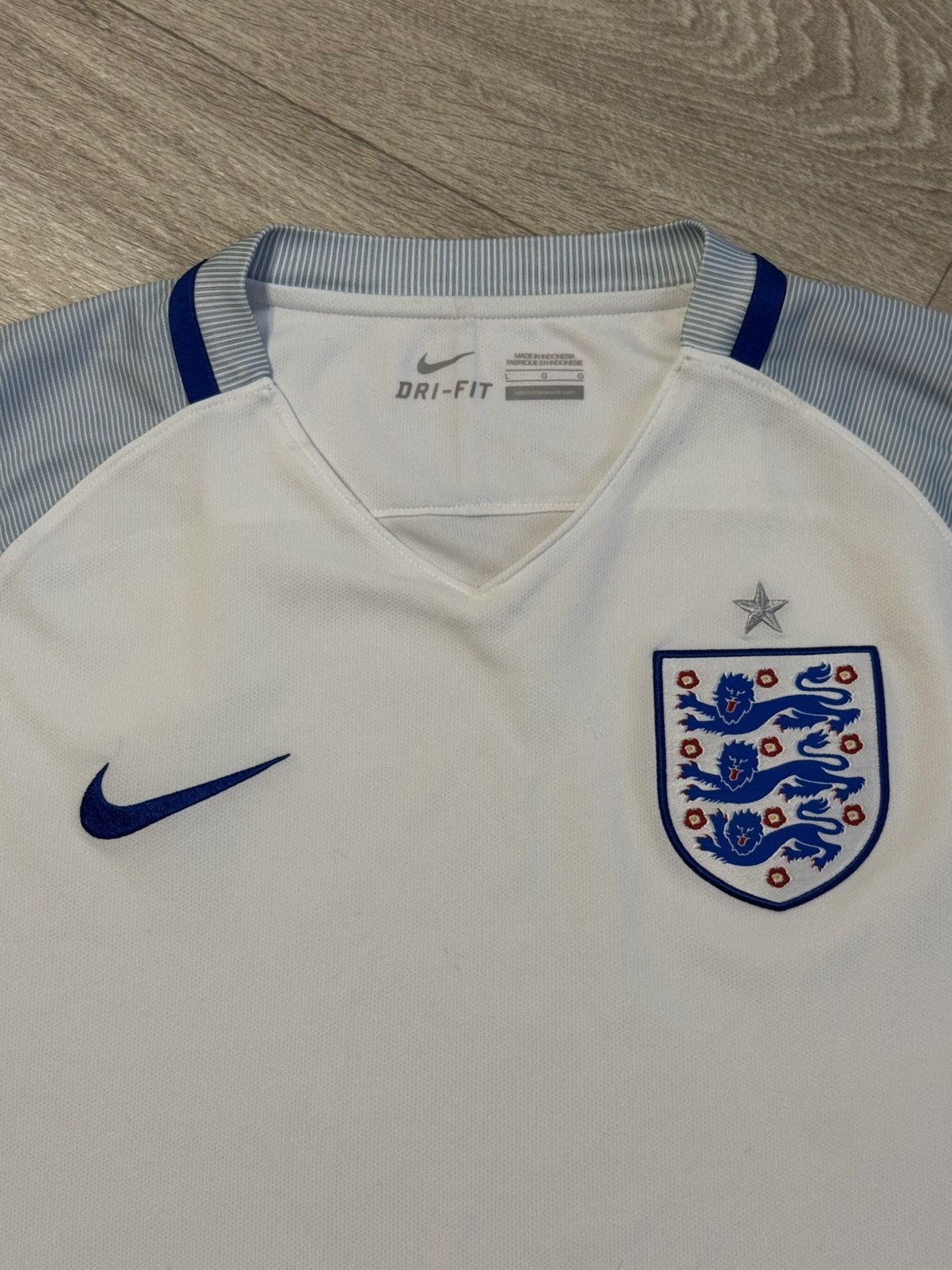 Nike 🔷Nike England 2016/17 Soccer jersey🔷 Size US L / EU 52-54 / 3 - 2 Thumbnail