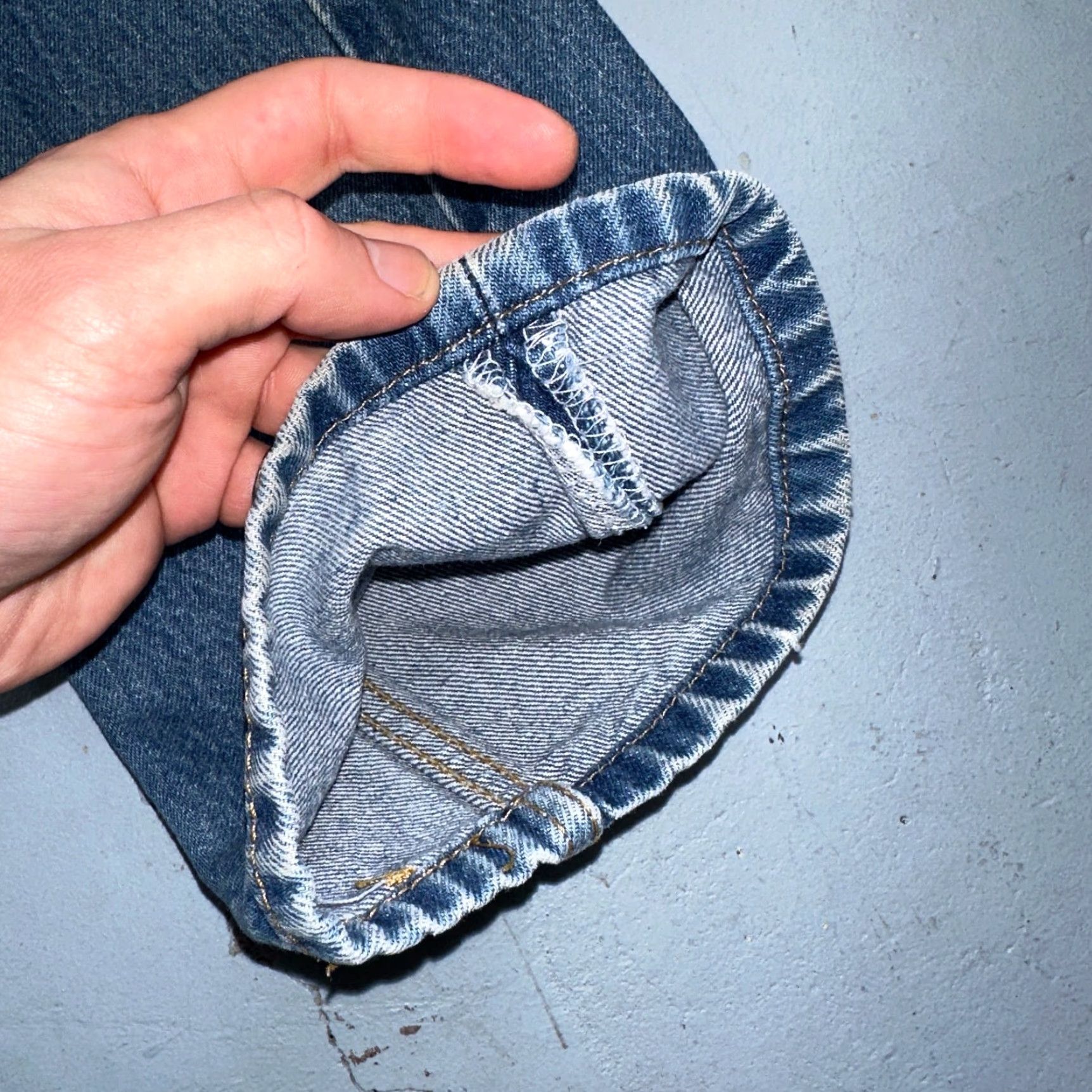 Levi's VINTAGE Levi's 501 Jeans Men 34x36 Blue 90s Straight Medium Wash 501 Series 90s Mens Jeans Size US 34 / EU 50 - 4 Thumbnail