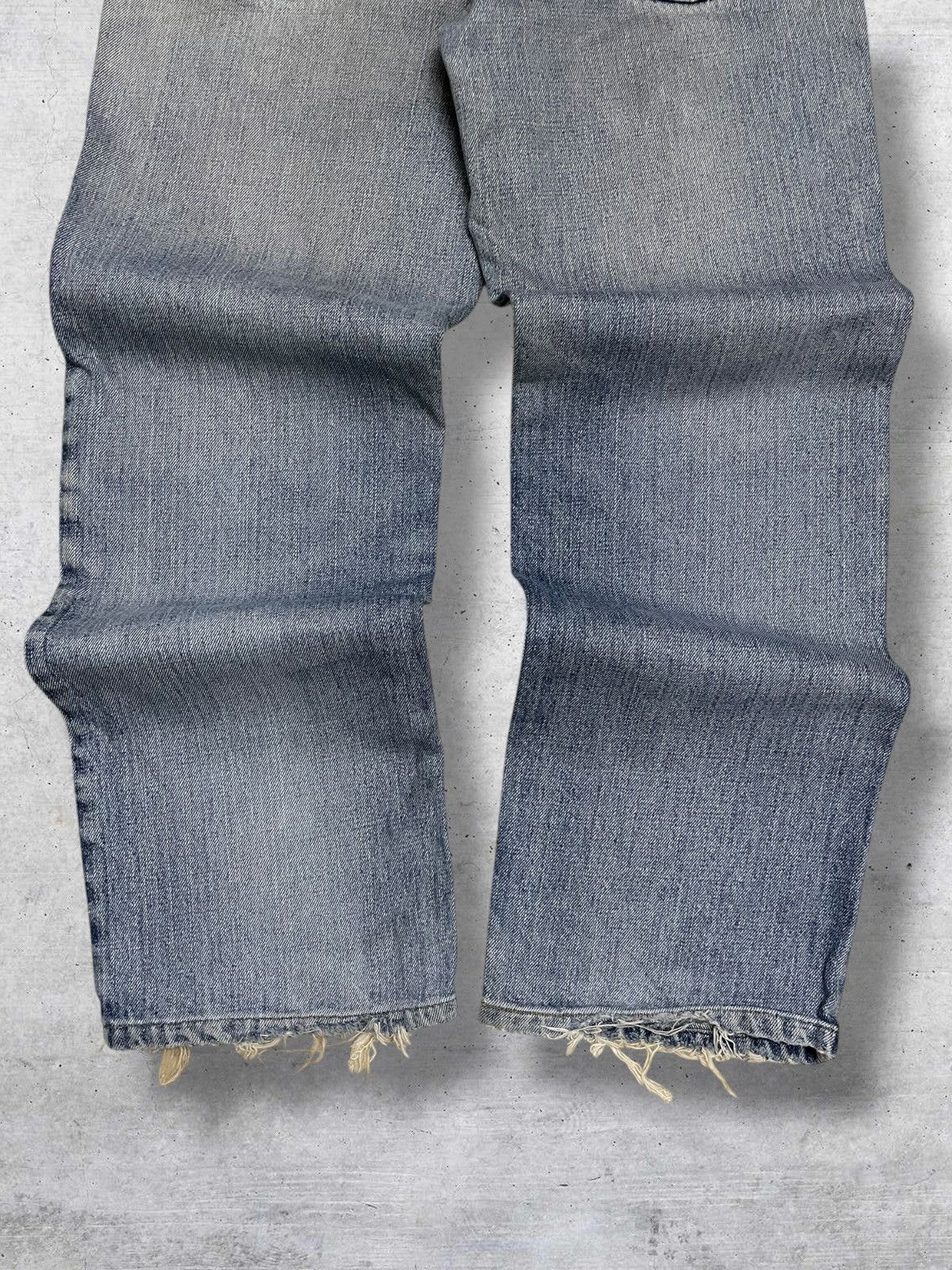 Levi's Vintage Clothing VINTAGE 533 LEVIS USA DESIGNER 90S WHISKERING RIPPED DENIM Size US 29 - 11 Thumbnail