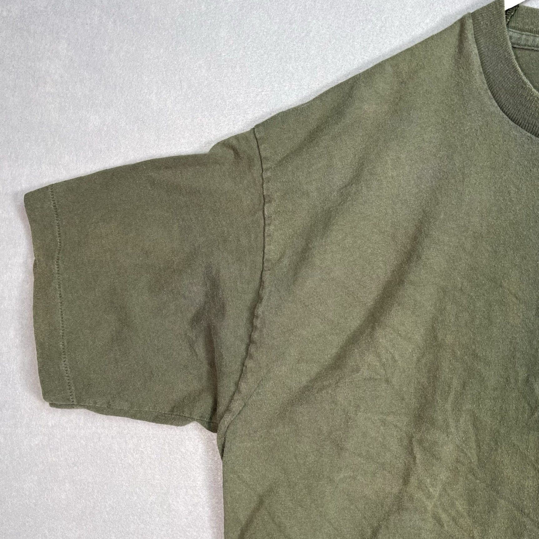 Fruit Of The Loom VINTAGE Fruit of the Loom 90s Platypus Syndicate Graphic Tee Adult XL Men Green Cotton 1990s Sportswear/Beach T-Shirt Mens Size US XL / EU 56 / 4 - 6 Thumbnail