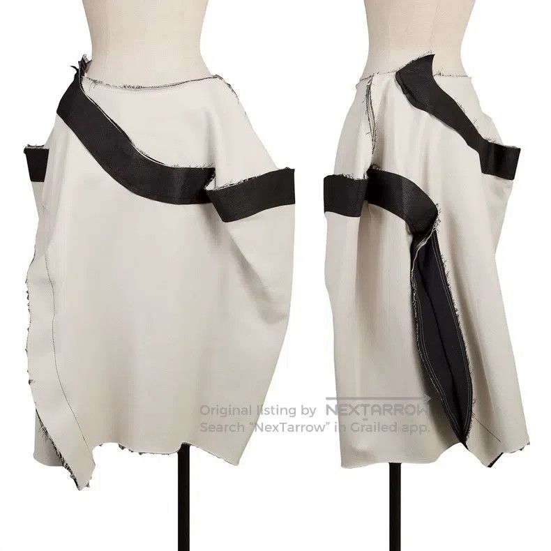 Comme des Garcons Comme Des Garcons size M Beige retro deformation overskirt Size 22" - 2 Thumbnail