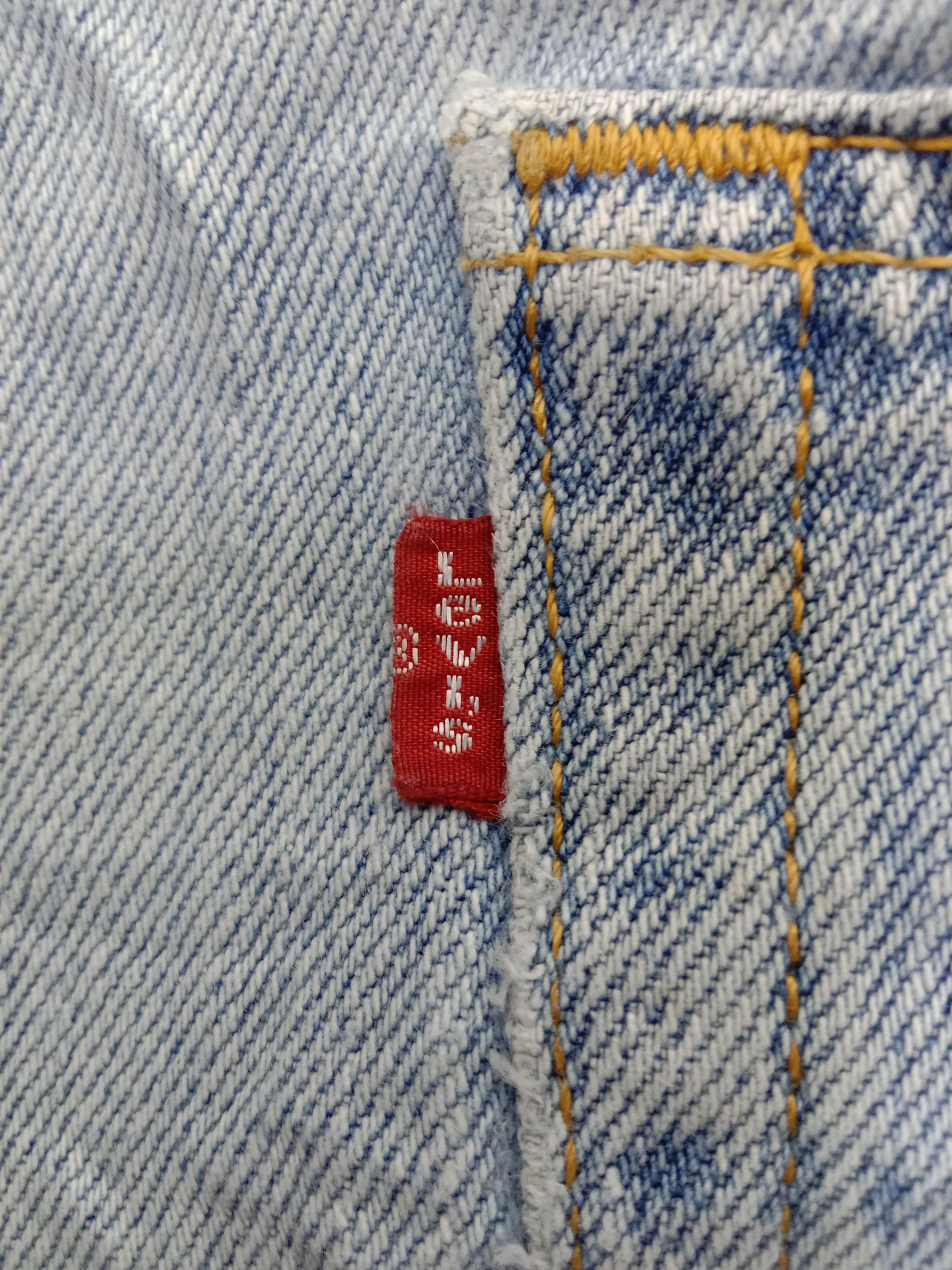 Vintage Levi's 550 Jeans Light Wash Relaxed Fit Denim