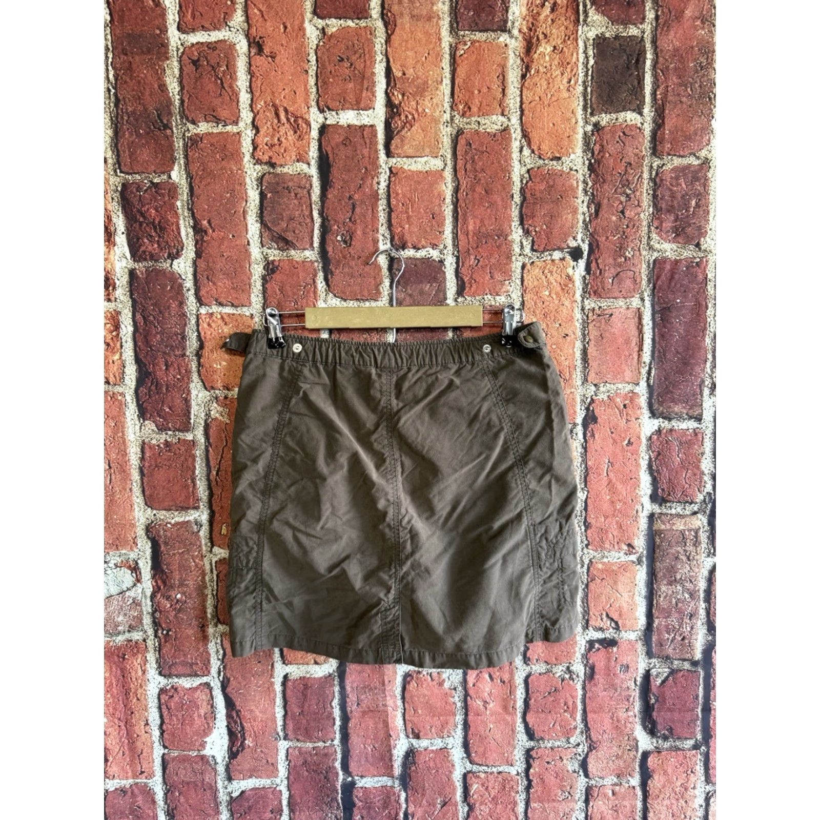 Vintage **Columbia Womens Green Outdoor Hiking Skirt Size 8** User: **Columbia Green Womens Outdoor Hiking Skirt Size 8** Size 30" / US 8 / IT 44 - 2 Thumbnail