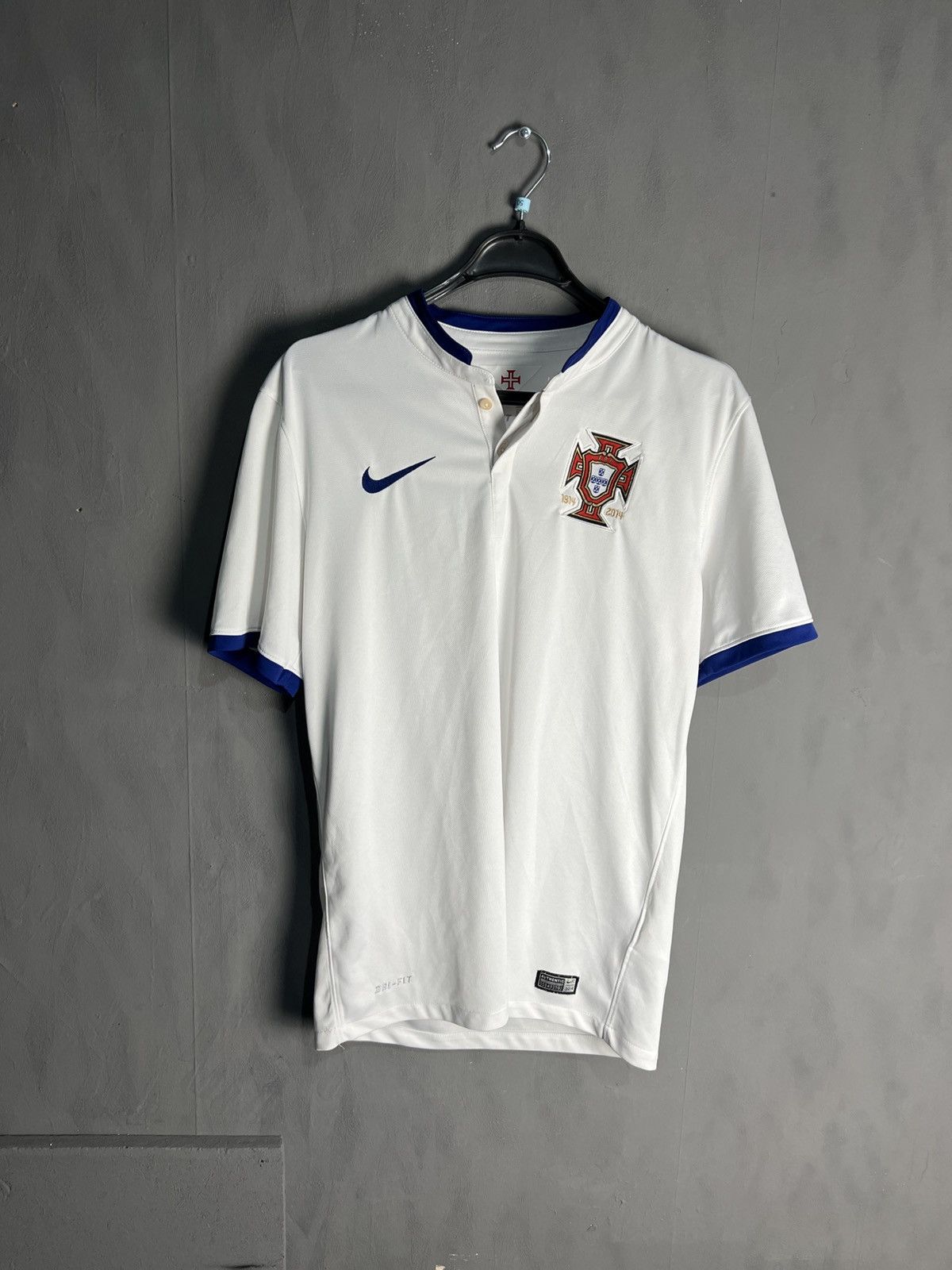 Nike Nike Portugal 2014 Soccer Jersey Tee T Shirt Size M Size US M / EU 48-50 / 2 - 1 Thumbnail